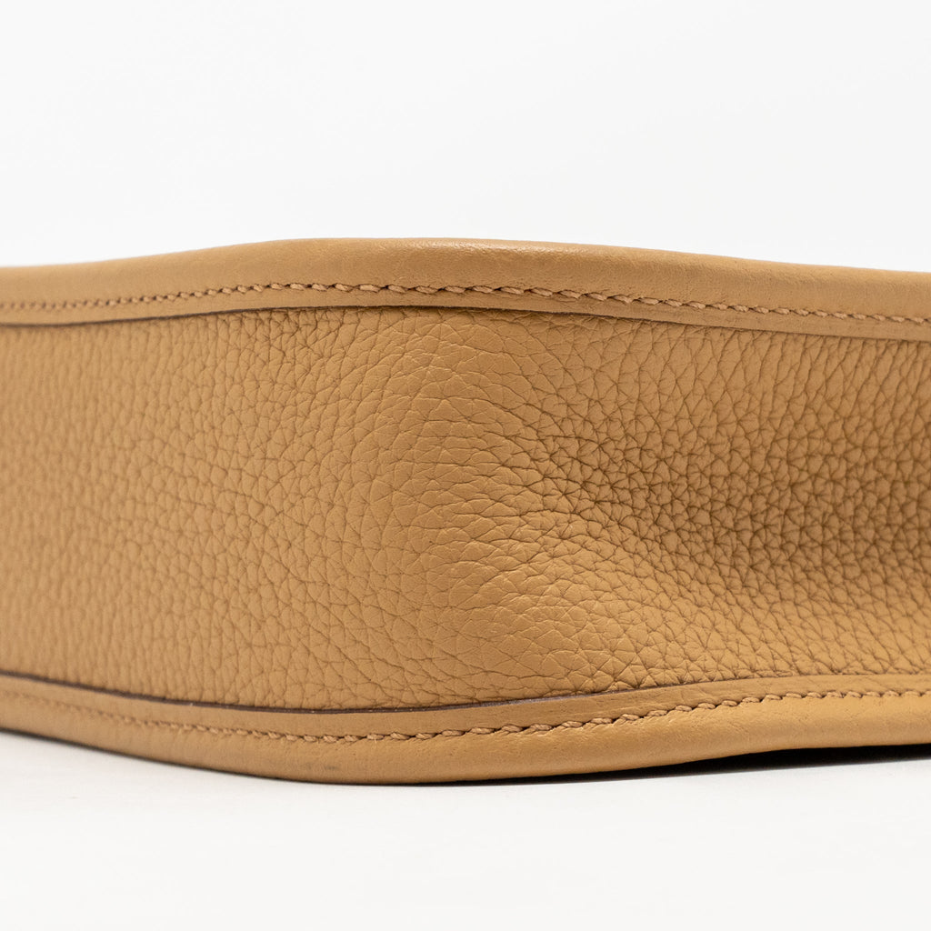 HERMES MINI EVELYNE CLEMENCE BISCUIT / CAMEL GHW
