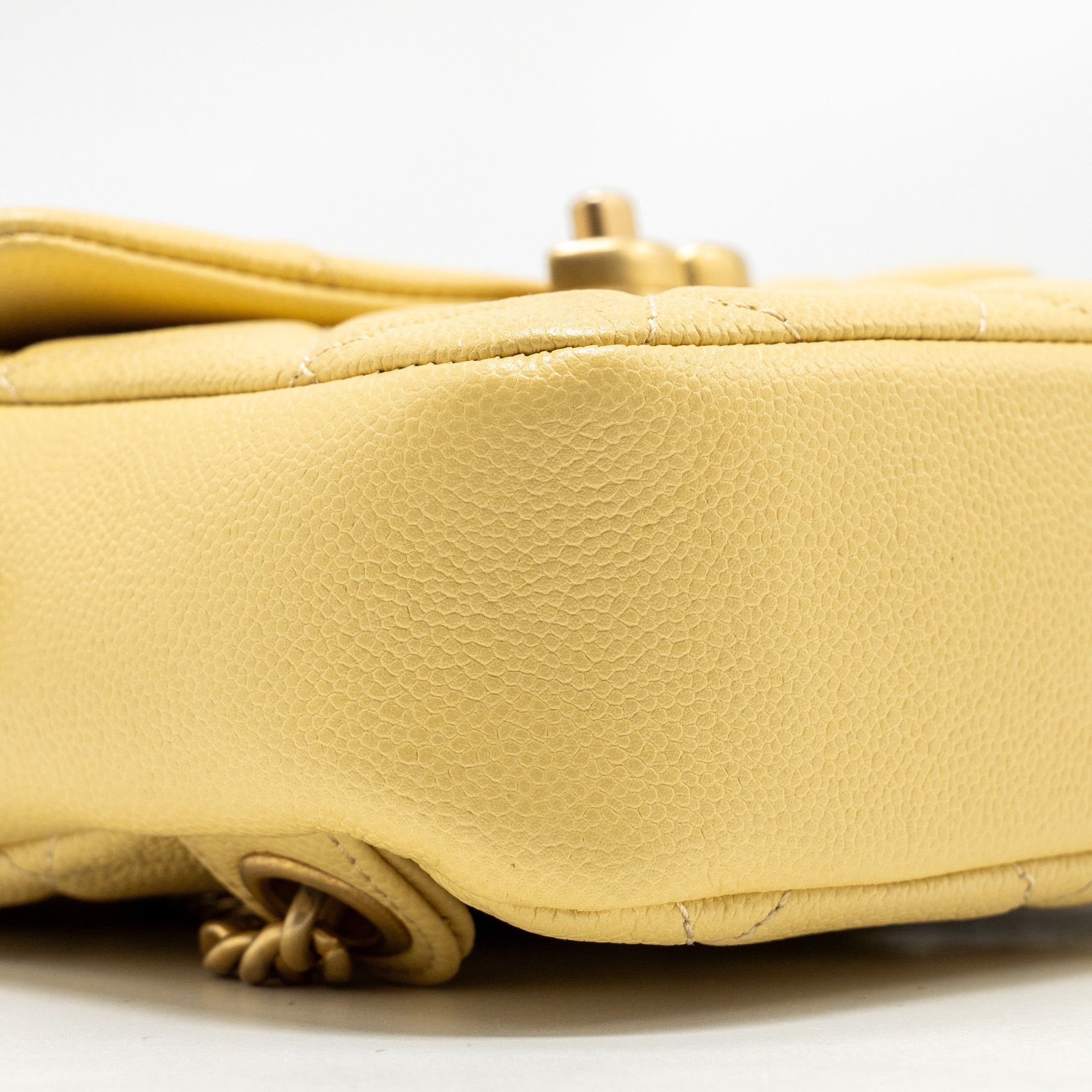 CHANEL 22P QUILTED FLAP BACKPACK CAVIAR LIGHT YELLOW GHW (MICROCHIP)