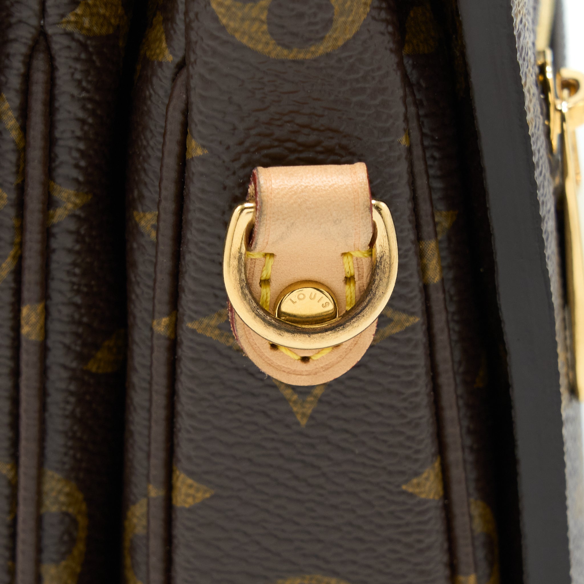 LOUIS VUITTON POCHETTE MÉTIS MONOGRAM CANVAS GHW