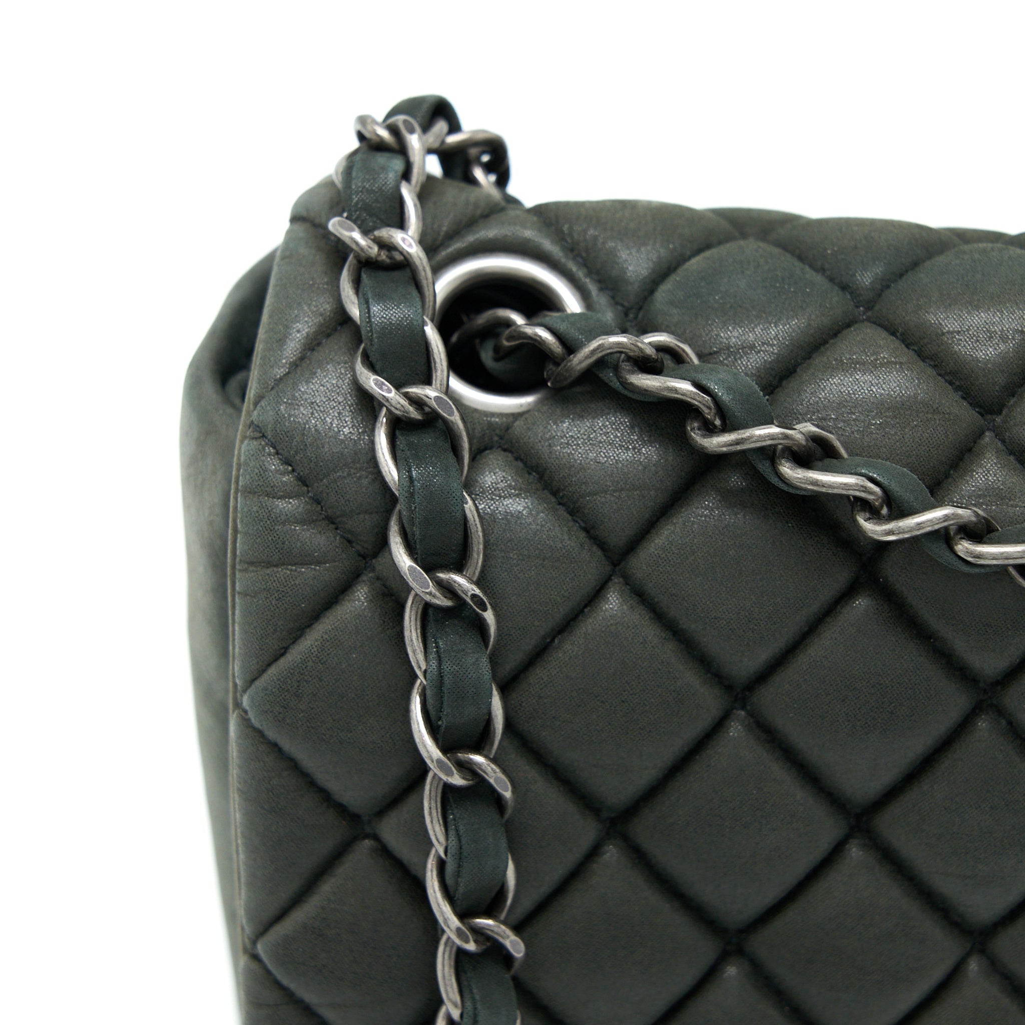 CHANEL QUILTED FLAP BAG IRIDESCENT CALFSKIN DARK GREEN RUTHENIUM SHW