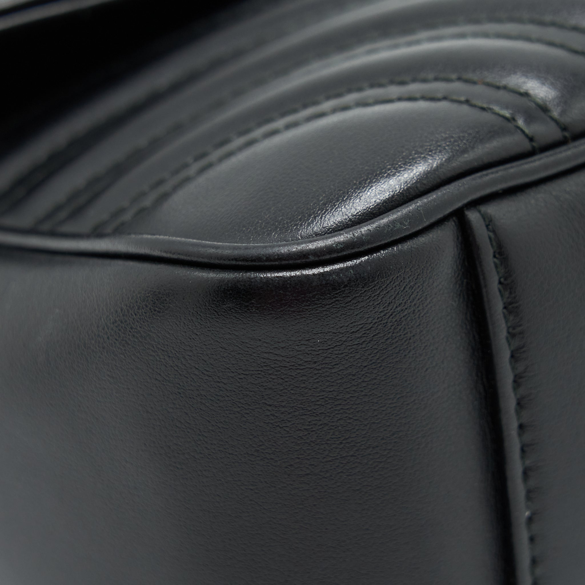 GUCCI SMALL GG MARMONT BAG BLACK GHW