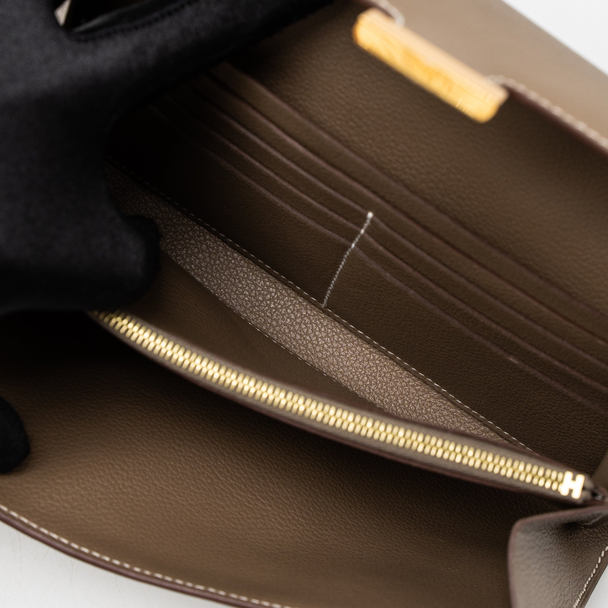 HERMES CLASSIC CONSTANCE TO GO EVERCOLOR ETOUPE GHW