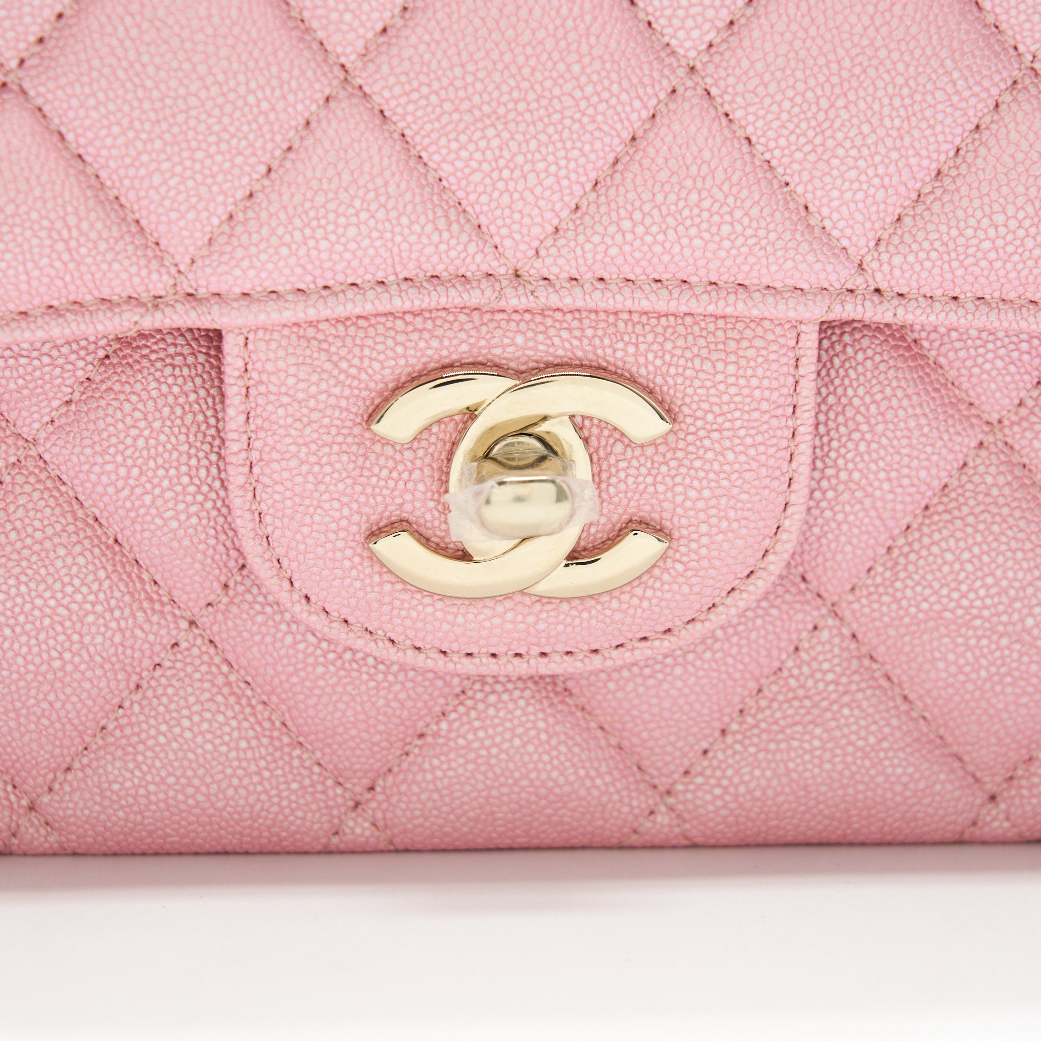 CHANEL IRIDESCENT PEARLY PINK MEDIUM CLASSIC DOUBLE FLAP BAG CAVIAR WITH LGHW