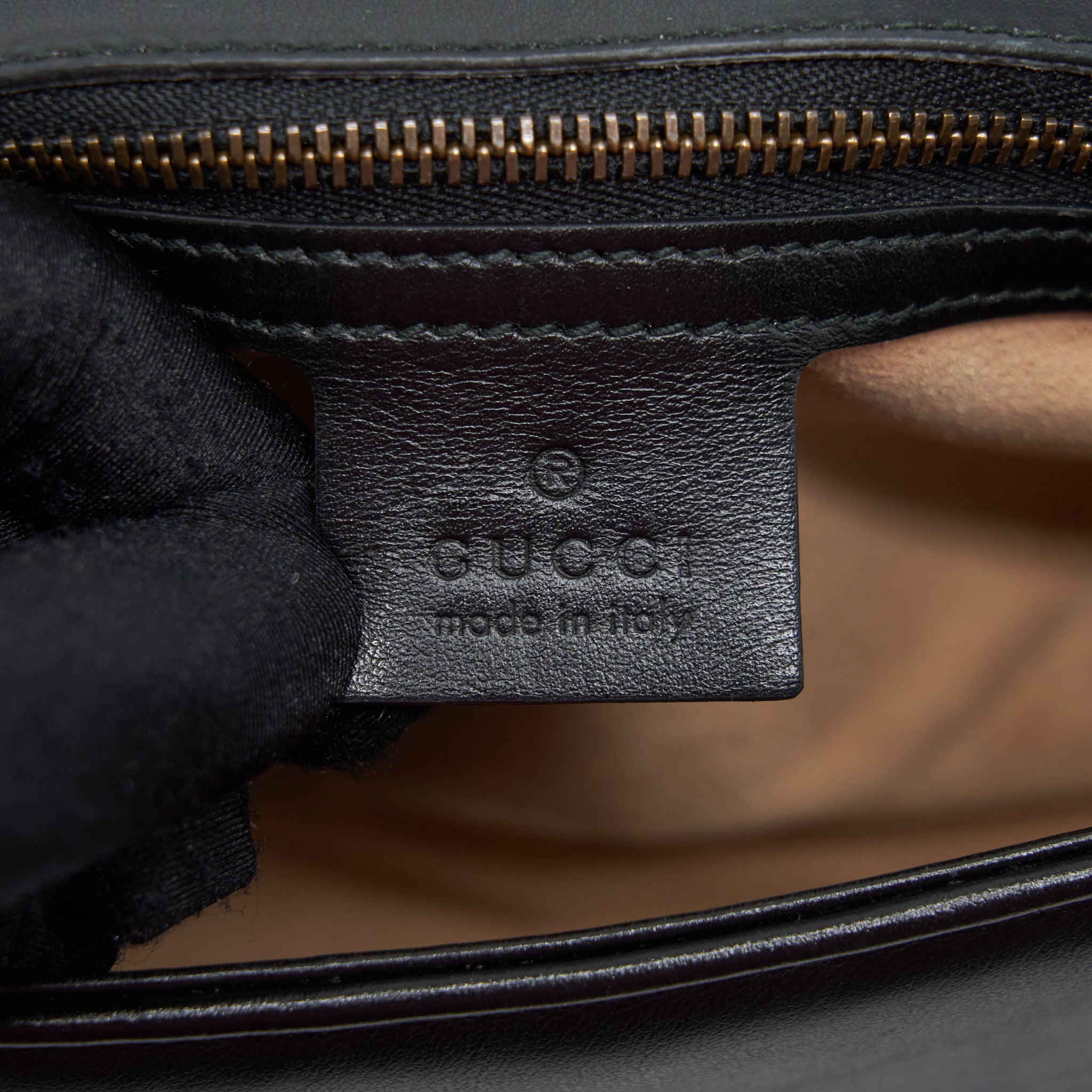 GUCCI SMALL GG MARMONT BAG BLACK GHW