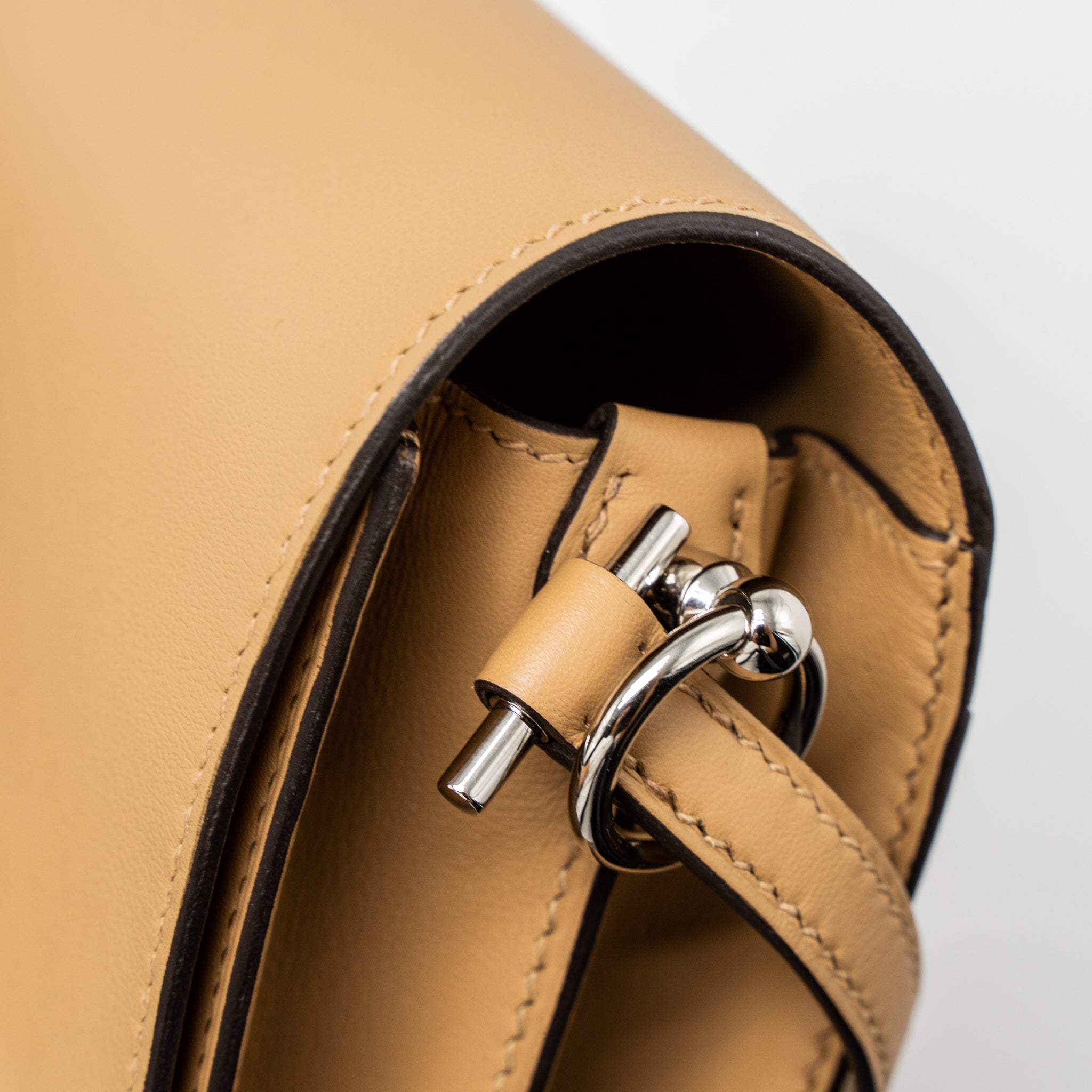 HERMES MINI ROULIS SWIFT 0M CHAI SHW