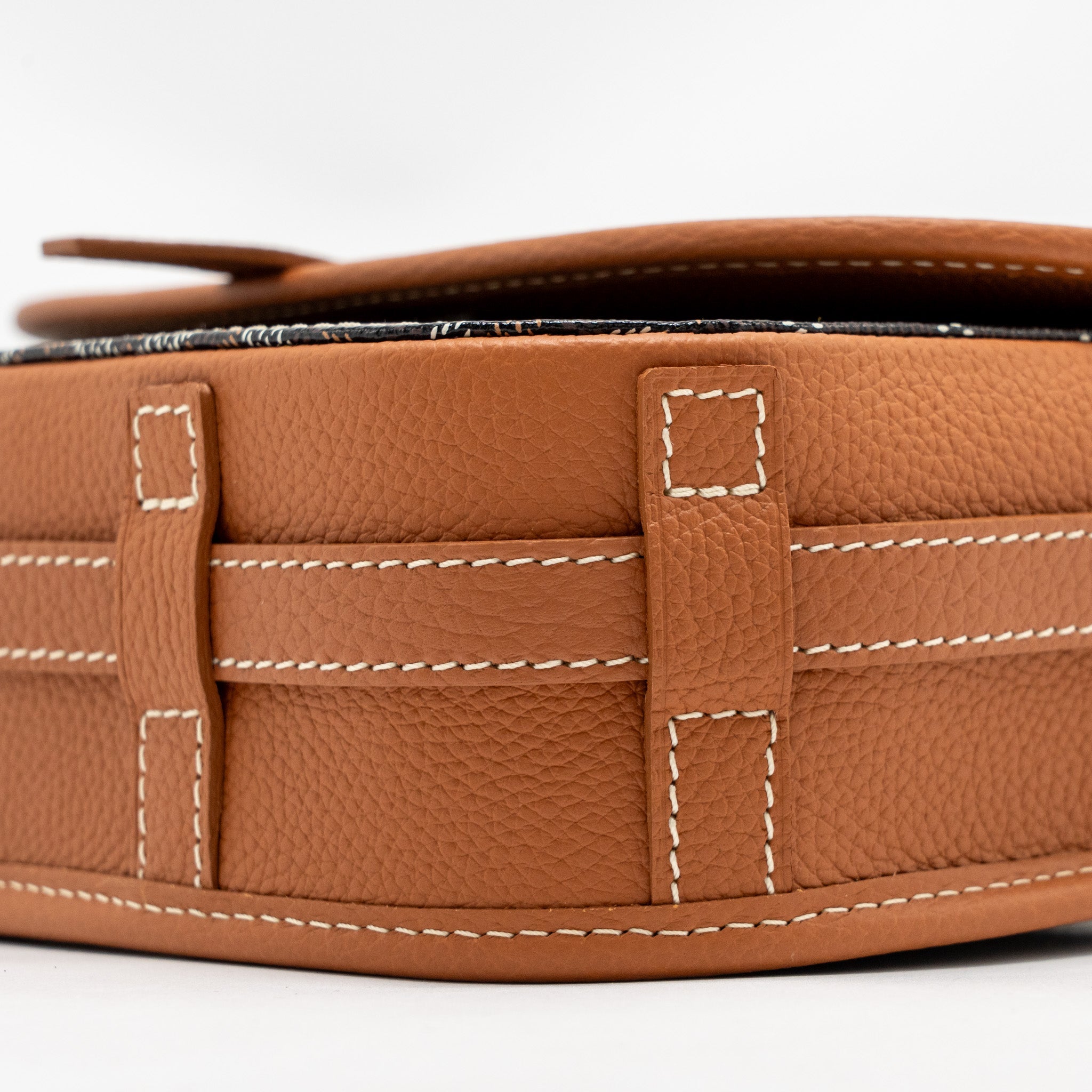 GOYARD BELVEDERE PM MESSENGER BAG GOYARDLINE CANVAS /CALFSKIN BLACK/TAN SHW