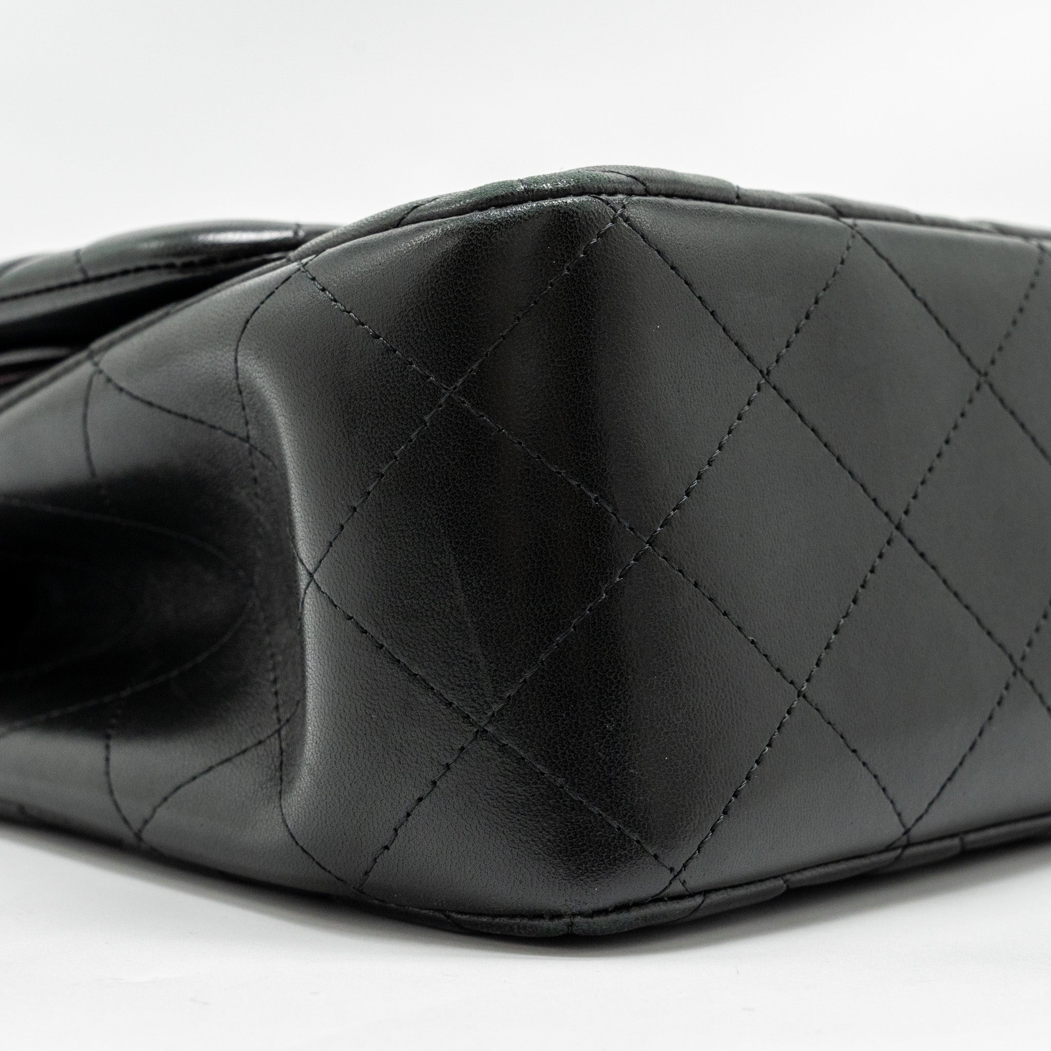 CHANEL JUMBO CLASSIC DOUBLE FLAP BAG LAMBSKIN BLACK GHW