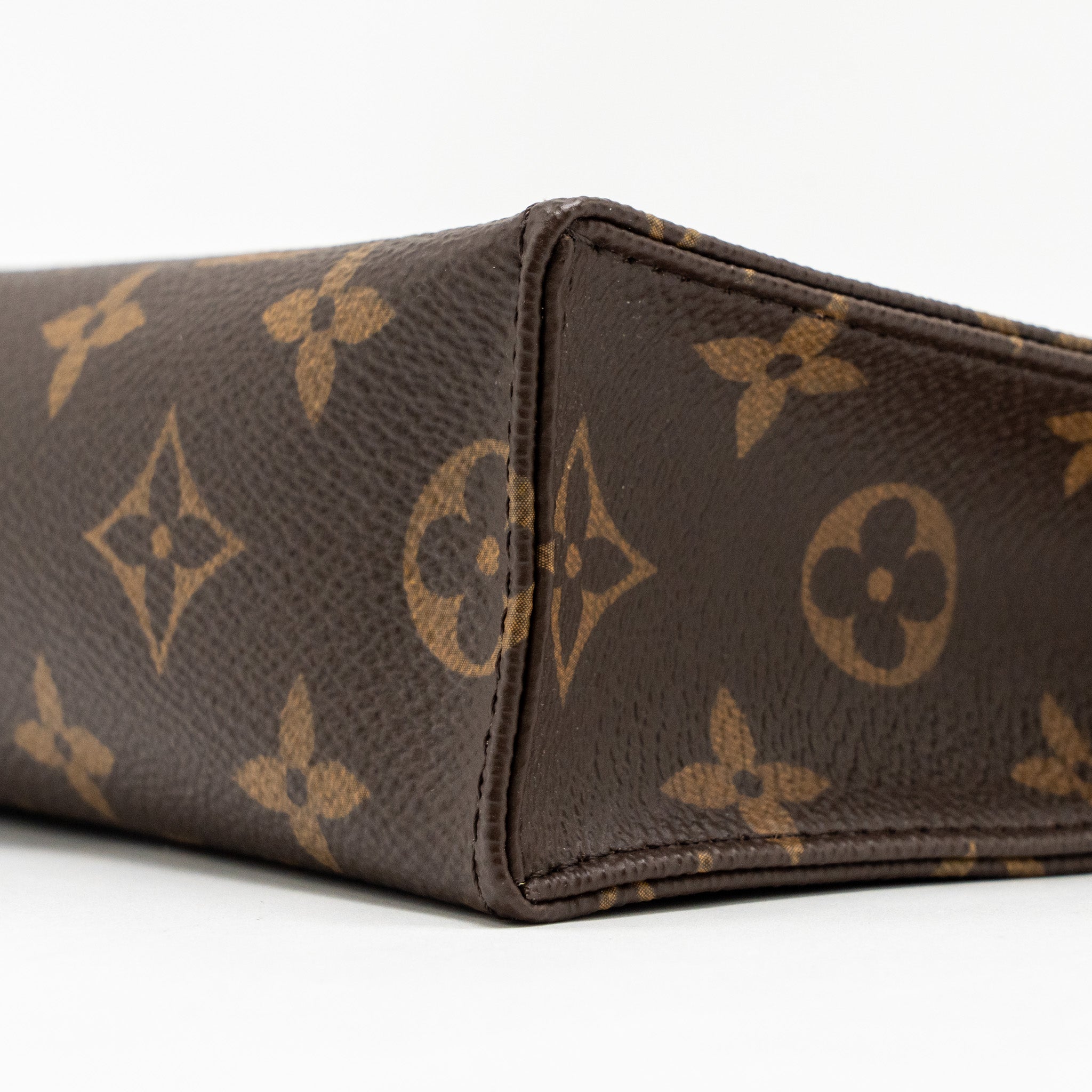 LOUIS VUITTON TOILETRY POCHETTE 26 MONOGRAM CANVAS GHW