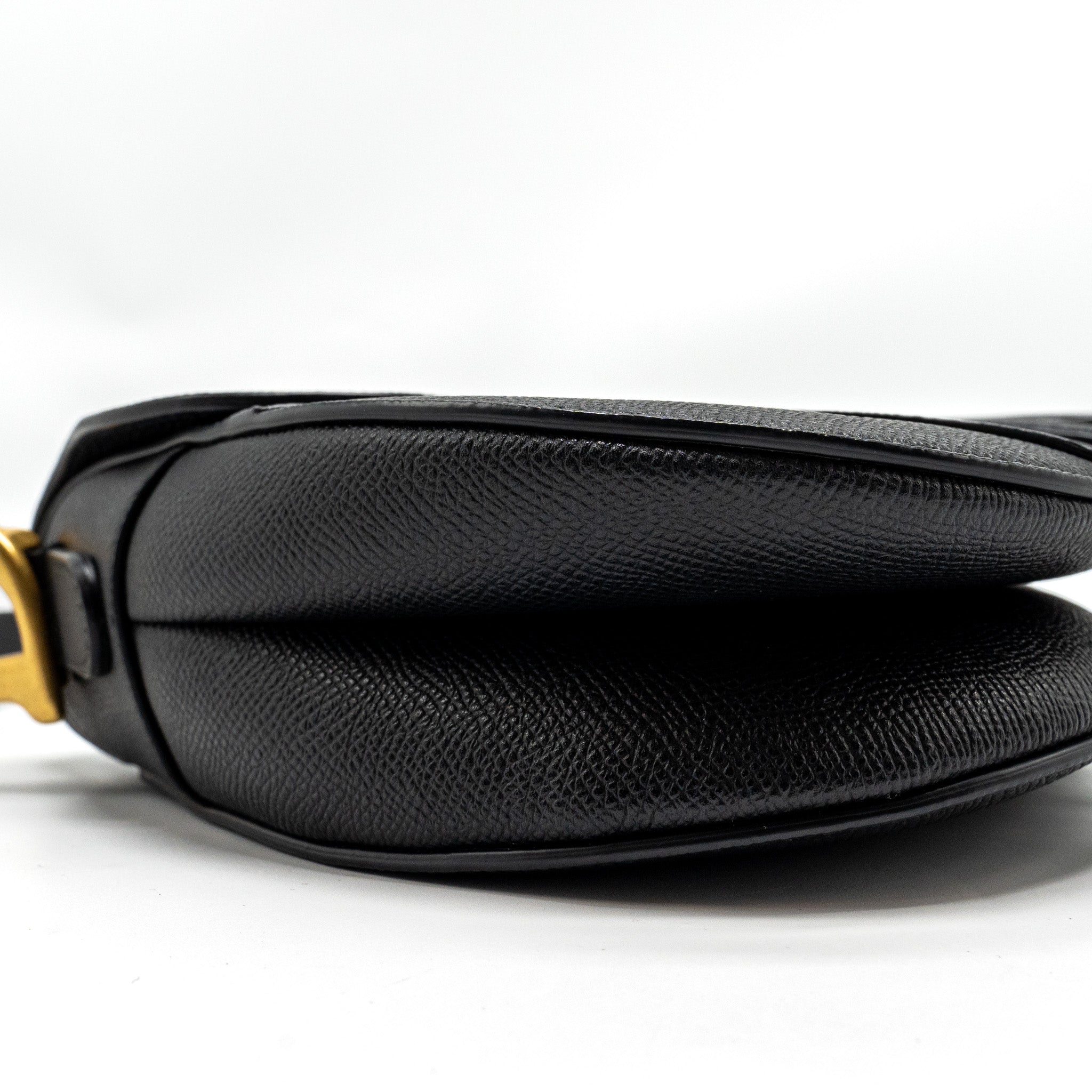 DIOR MEDIUM SADDLE GRAINED CALFSKIN BLACK GHW