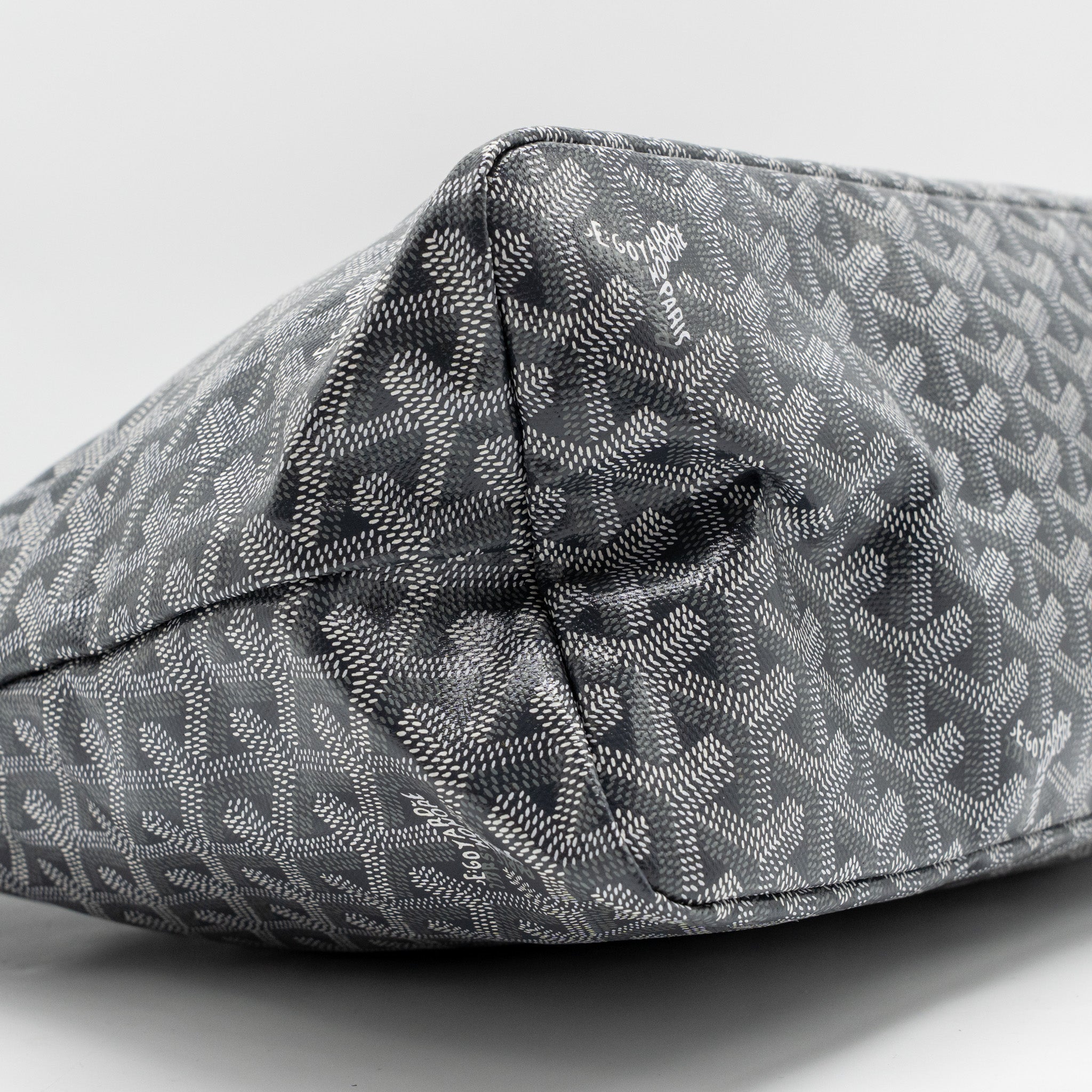 GOYARD BOHEME HOBO BAG PM GOYARDINE CANVAS GRIS SHW