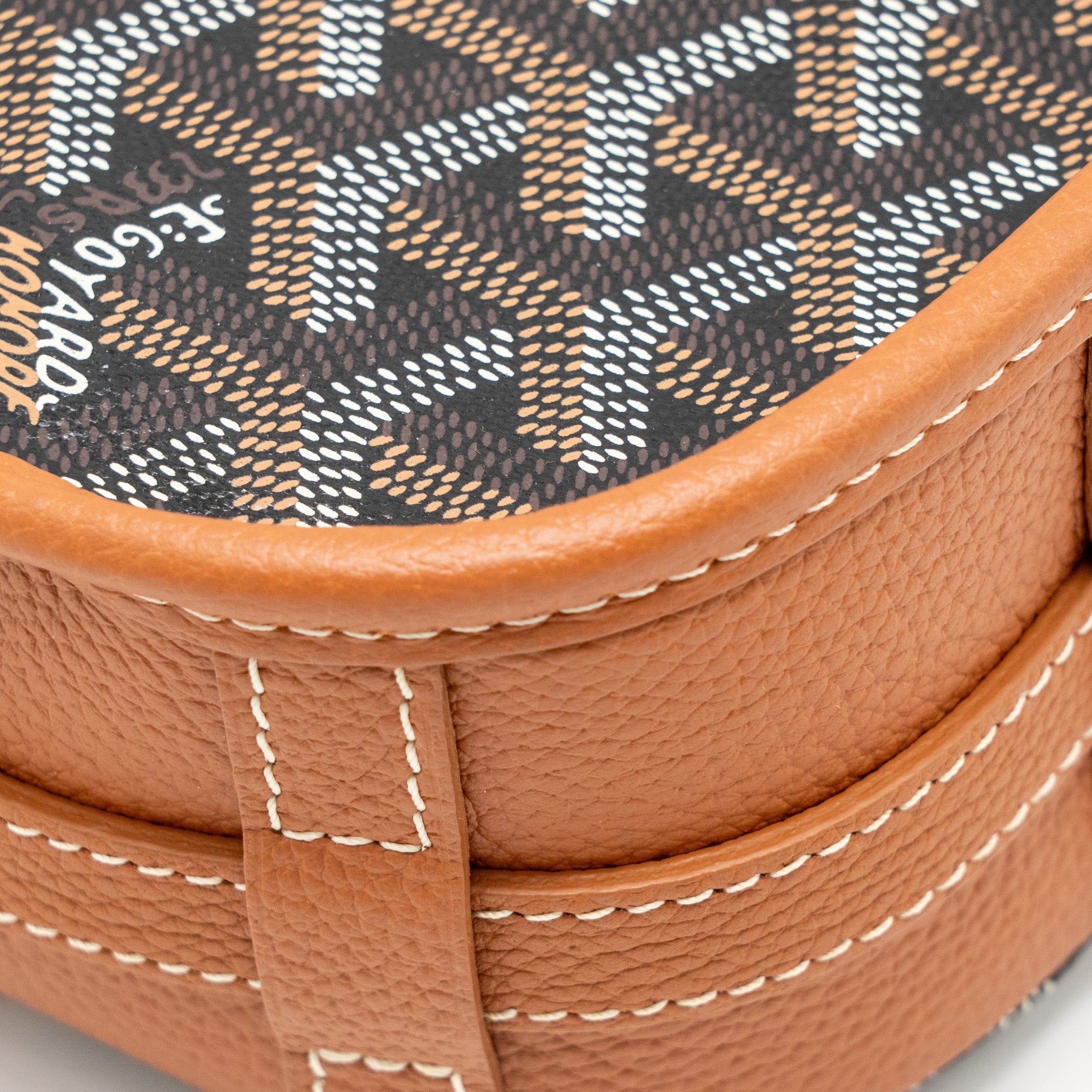 GOYARD BELVEDERE PM MESSENGER BAG GOYARDINE CANVAS / CALFSKIN BLACK/TAN SHW