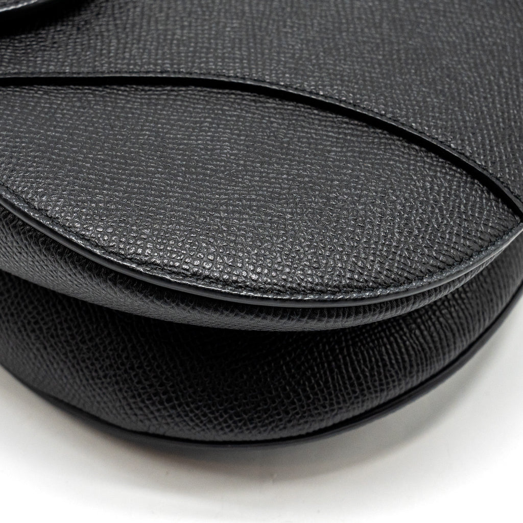 DIOR MEDIUM SADDLE GRAINED CALFSKIN BLACK GHW