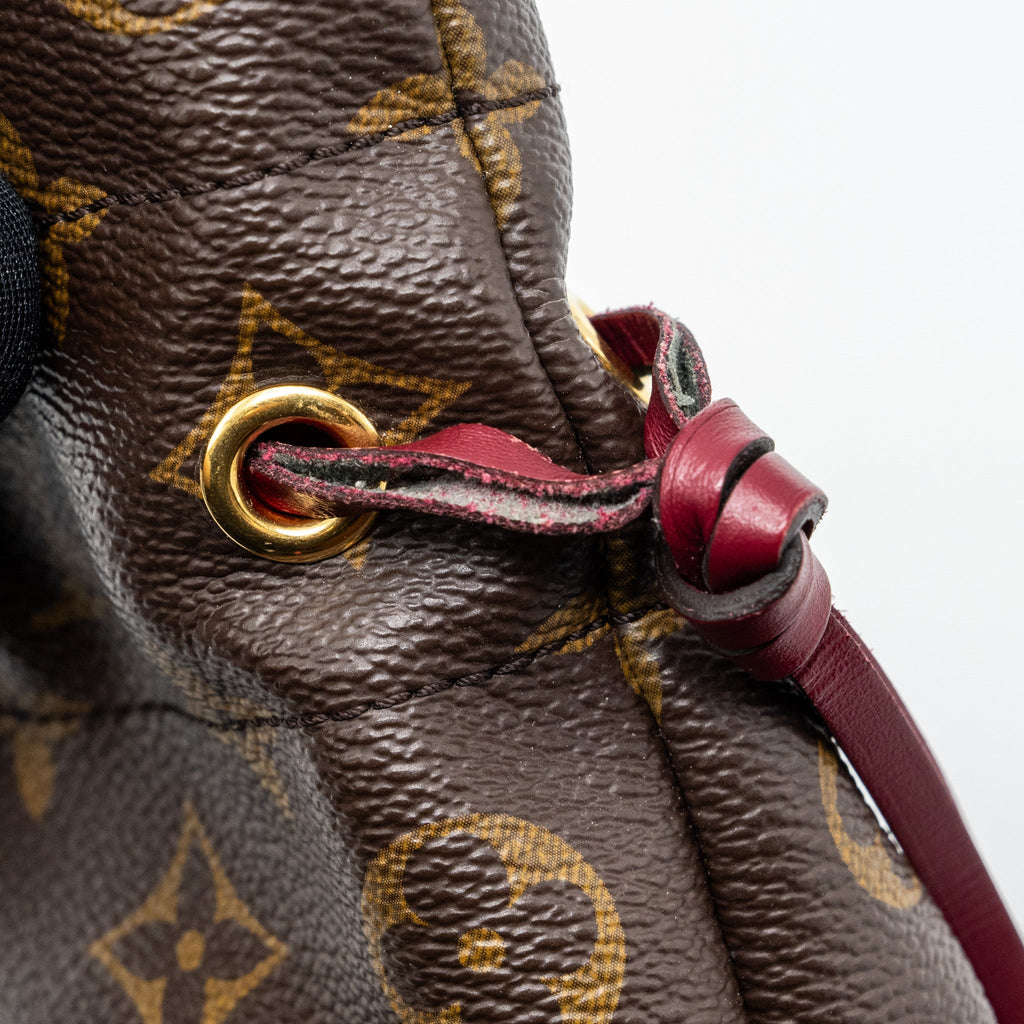 LOUIS VUITTON NEO POUCH MONOGRAM CANVAS GHW