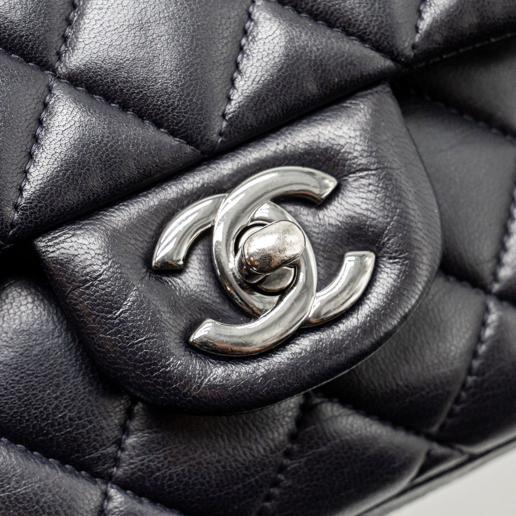 CHANEL MEDIUM CLASSIC DOUBLE FLAP BAG LAMBSKIN DARK BLUE SHW