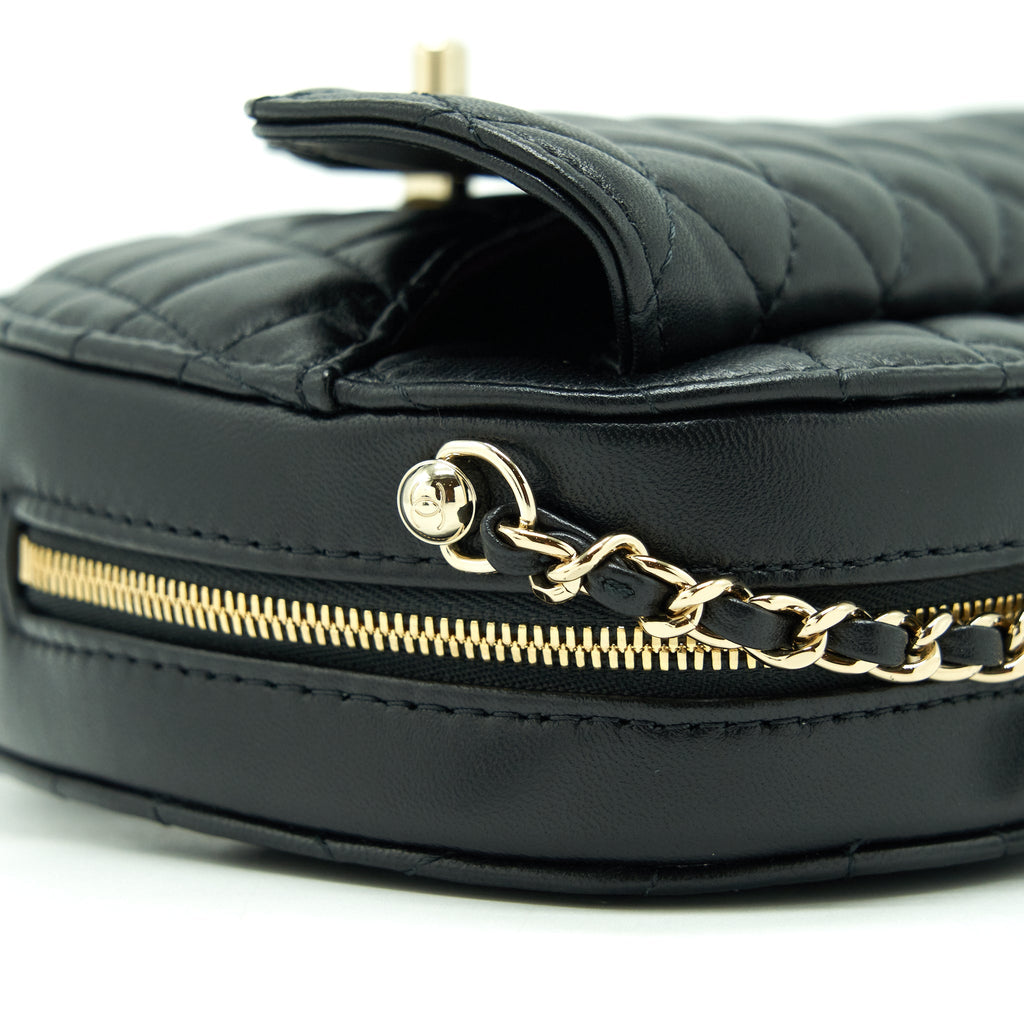 CHANEL 22S HEART BAG LAMBSKIN BLACK LGHW (MICROCHIP)