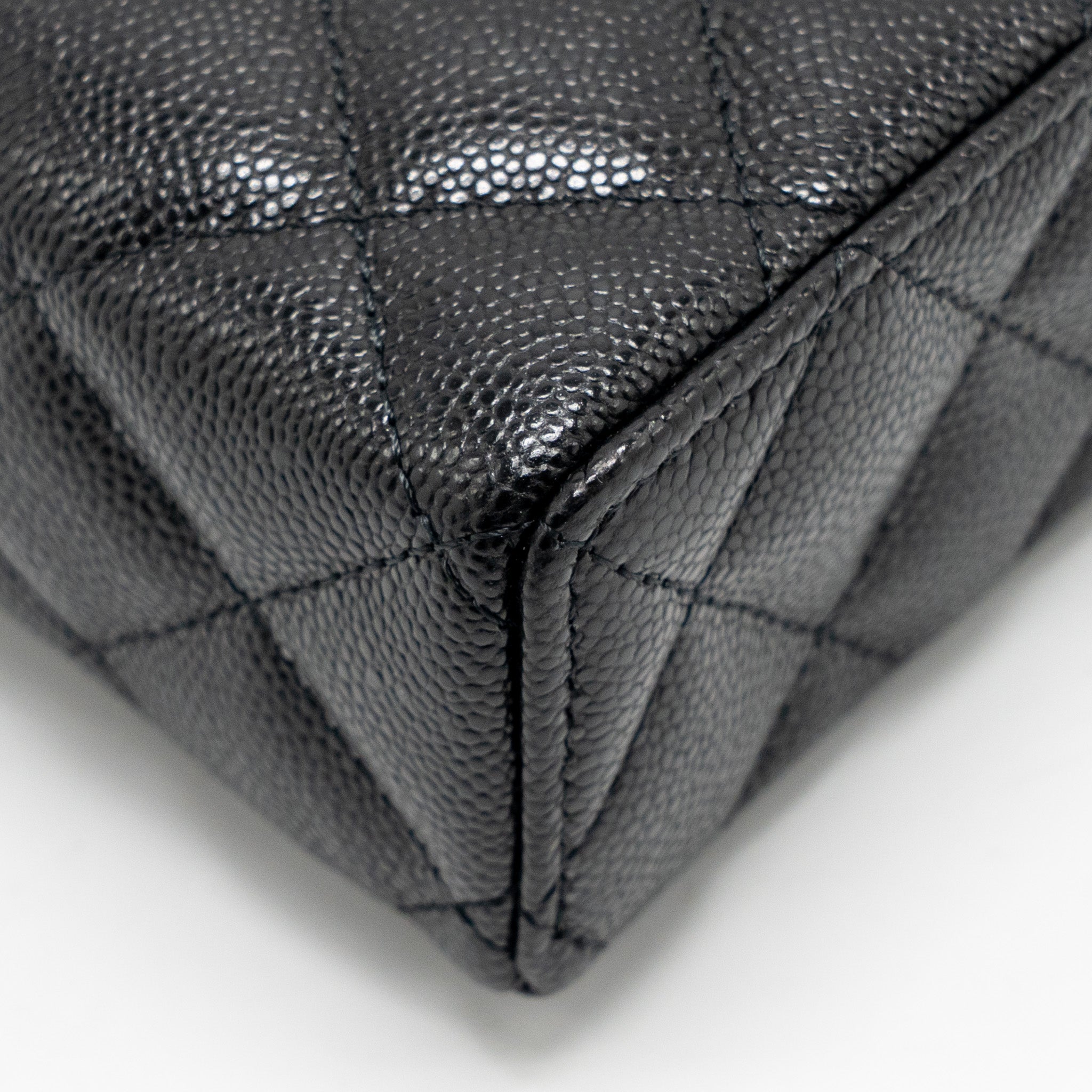 CHANEL 25P CC TOP HANDLE VANITY BAG CAVIAR BLACK LGHW (MICROCHIP)