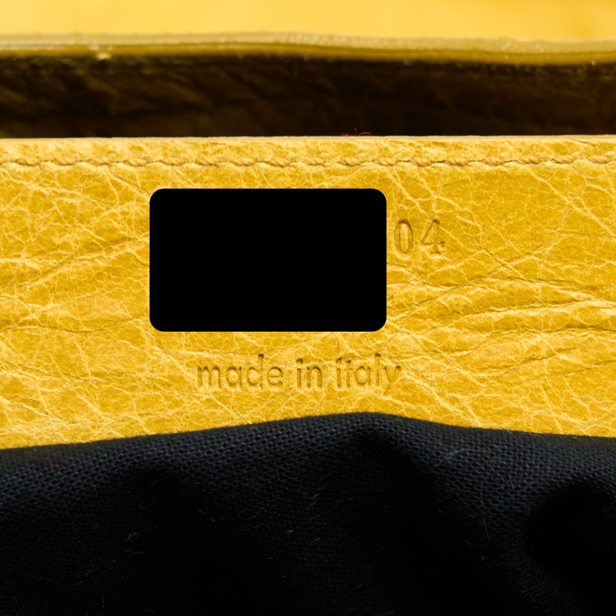 BALENCIAGA CLASSIC CITY BAG LAMBSKIN YELLOW WITH BLACK HARDWARE