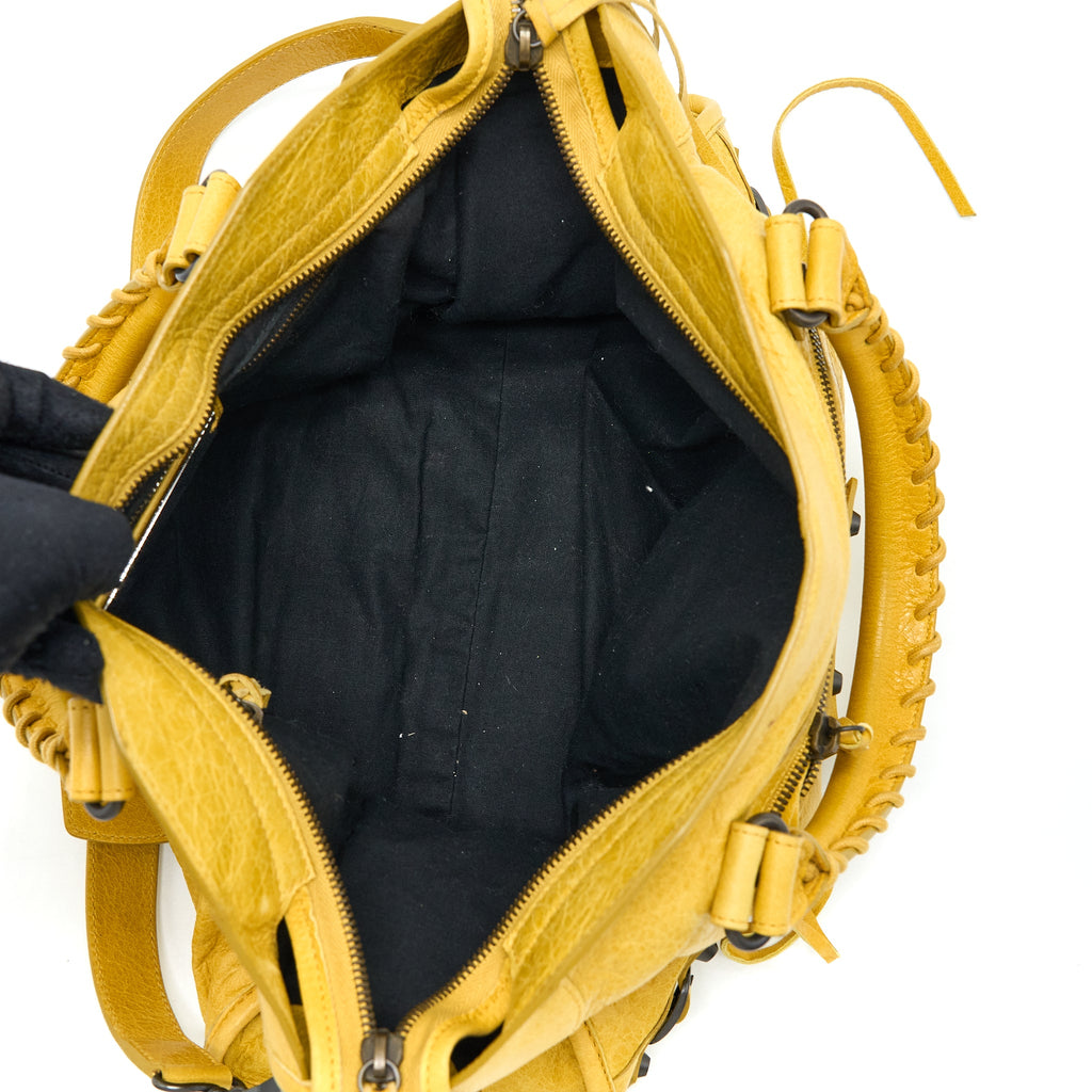 BALENCIAGA CLASSIC CITY BAG LAMBSKIN YELLOW WITH BLACK HARDWARE