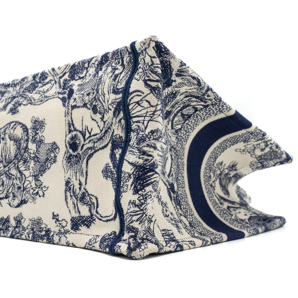DIOR MEDIUM BOOK TOTE BLUE TOILE DE JOUY EMBROIDERY