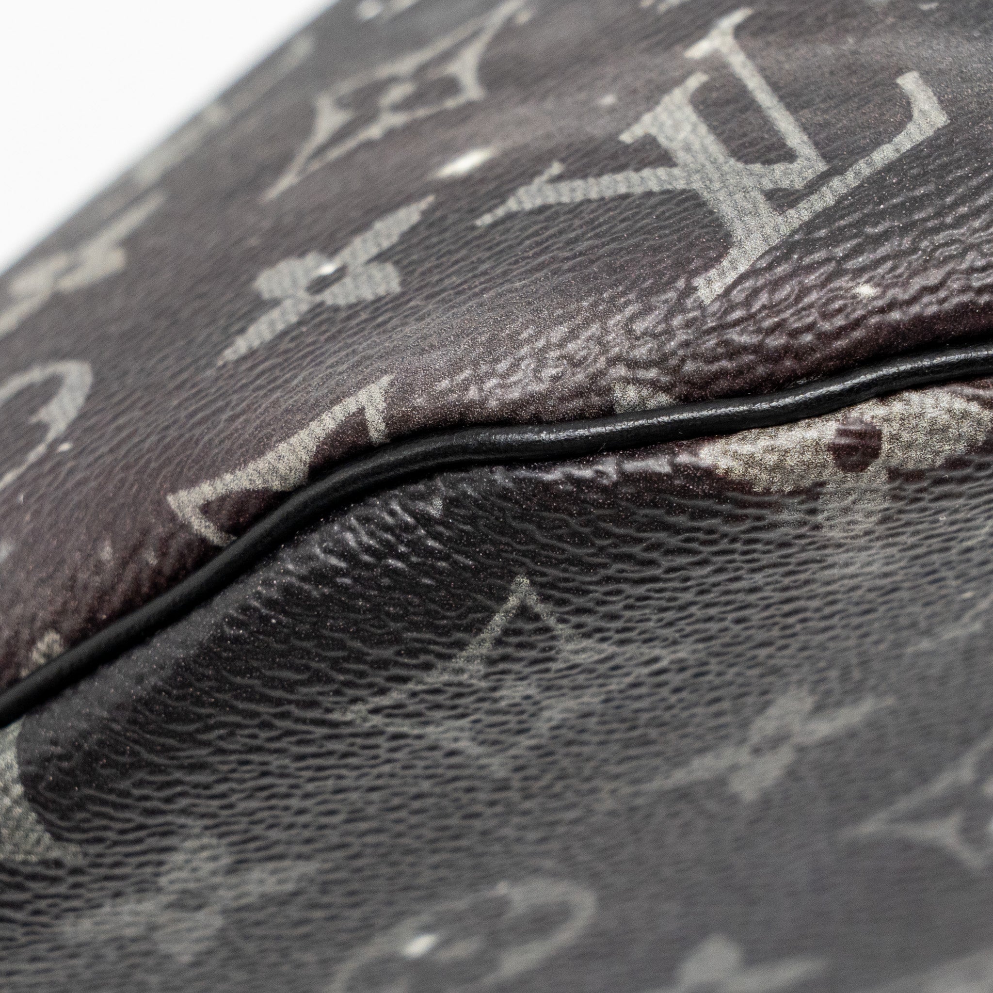 LOUIS VUITTON DISCOVERY BUM BAG MONOGRAM BLACK/ SILVER BLACK HARDWARE