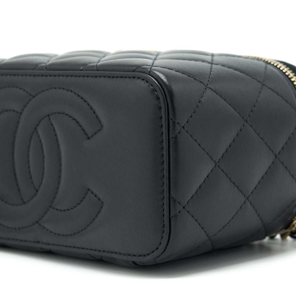CHANEL 22A TOP HANDLE LONG VANITY WITH CHAIN LAMBSKIN BLACK LGHW