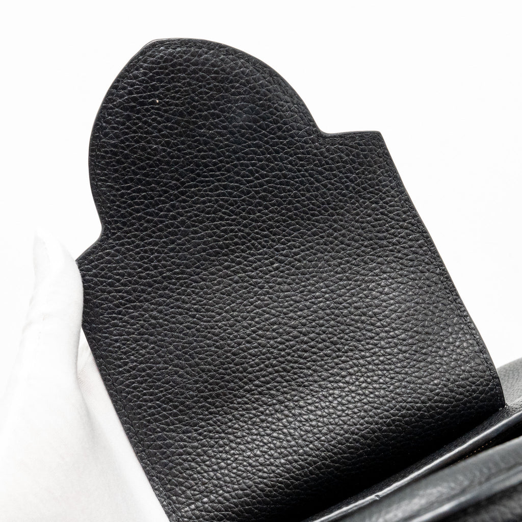 LOUIS VUITTON CAPUCINES MM CALFSKIN BLACK GHW