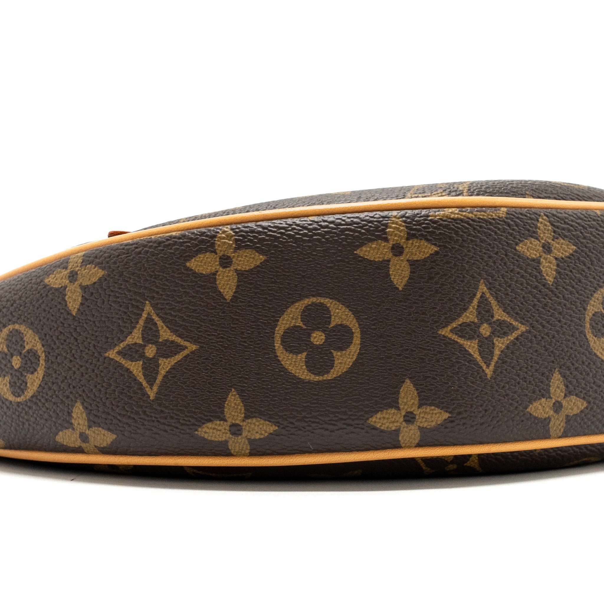 LOUIS VUITTON LOOP BAG MONOGRAM CANVAS GHW