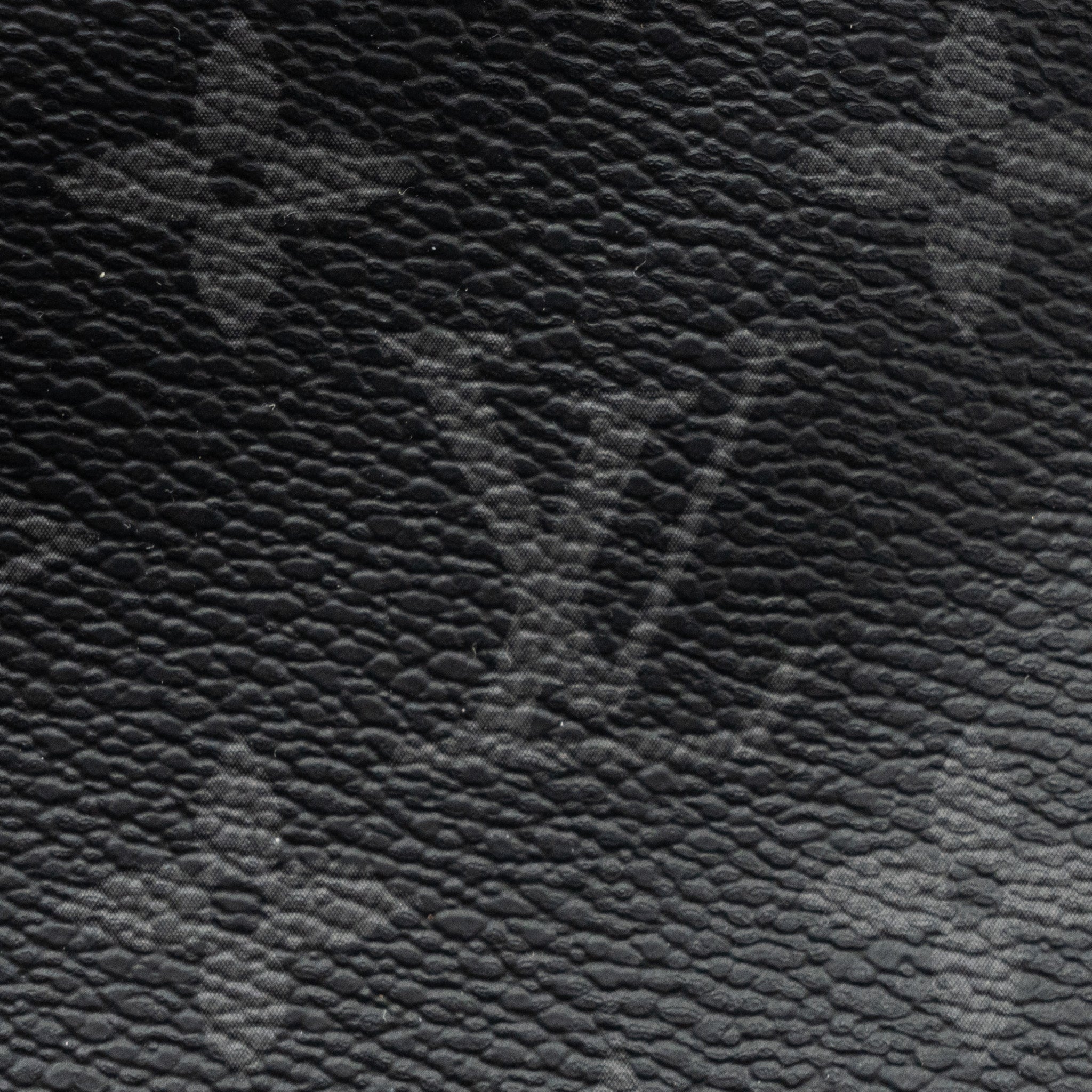 LOUIS VUITTON CUBE DE RANGEMENT PM MONOGRAM ECLIPSE SHW