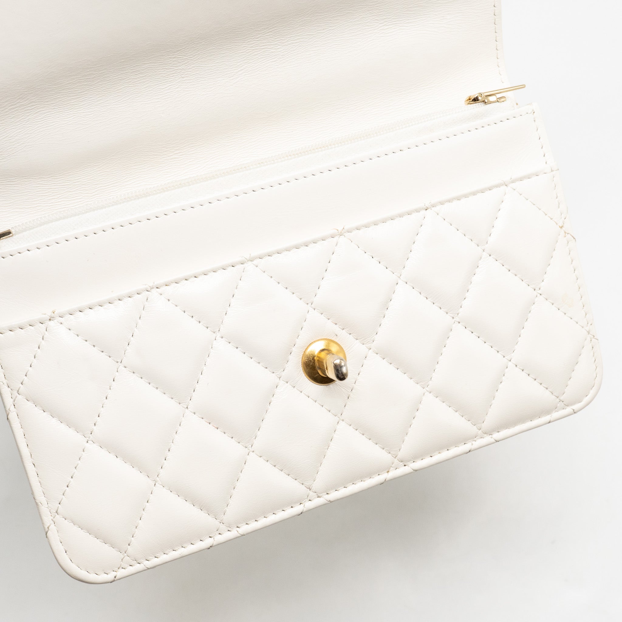 CHANEL TOP HANDLE WALLET WITH CHAIN CALFSKIN WHITE GHW (MICROCHIP)