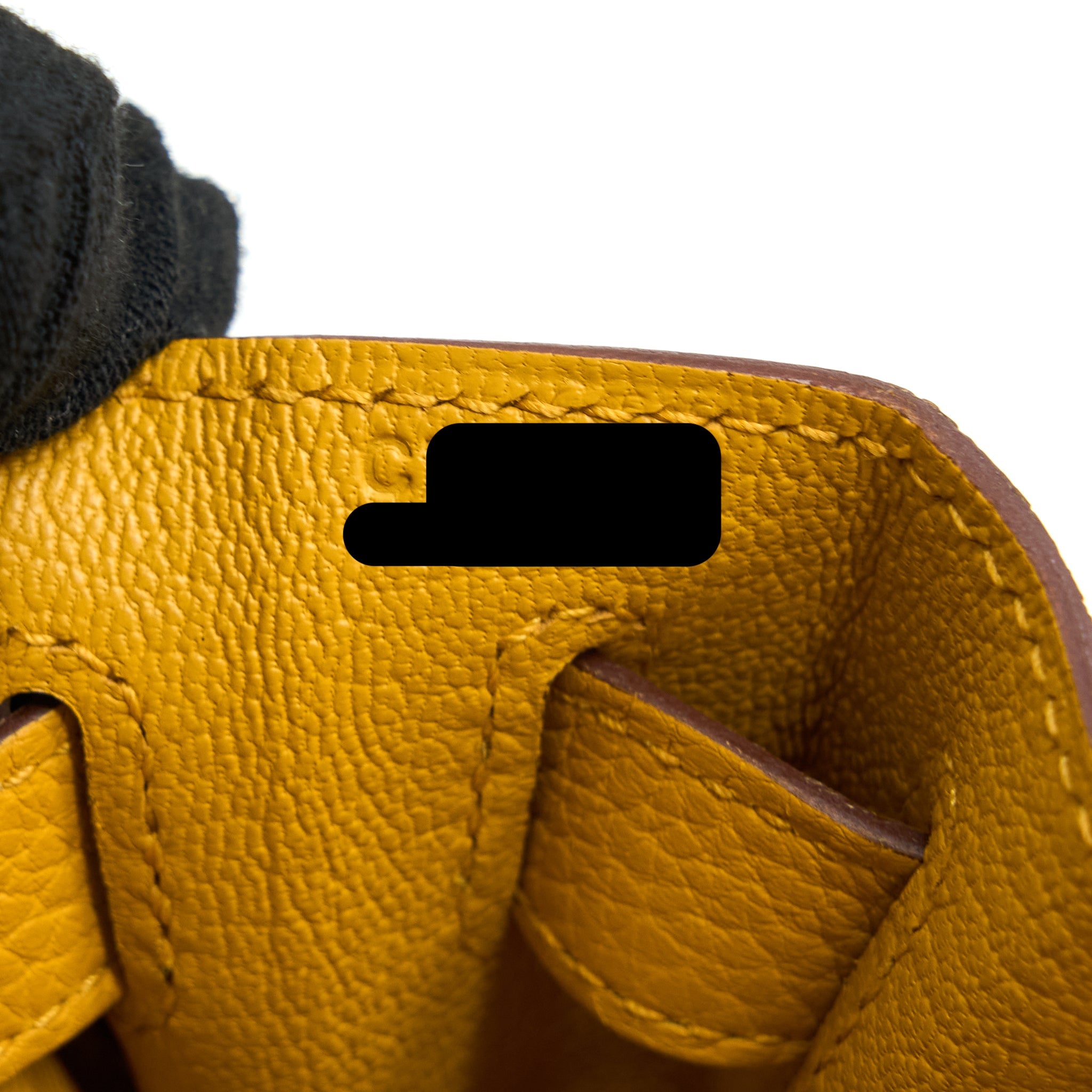 HERMES KELLY 28 TOGO 9D JAUNE AMBER SHW