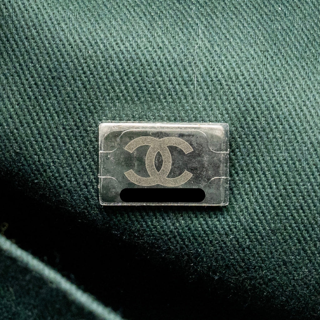 CHANEL SMALL SHOPPING TOTE BAG FABRIC/LEATHER GREEN/WHITE SHW (MICROCHIP)