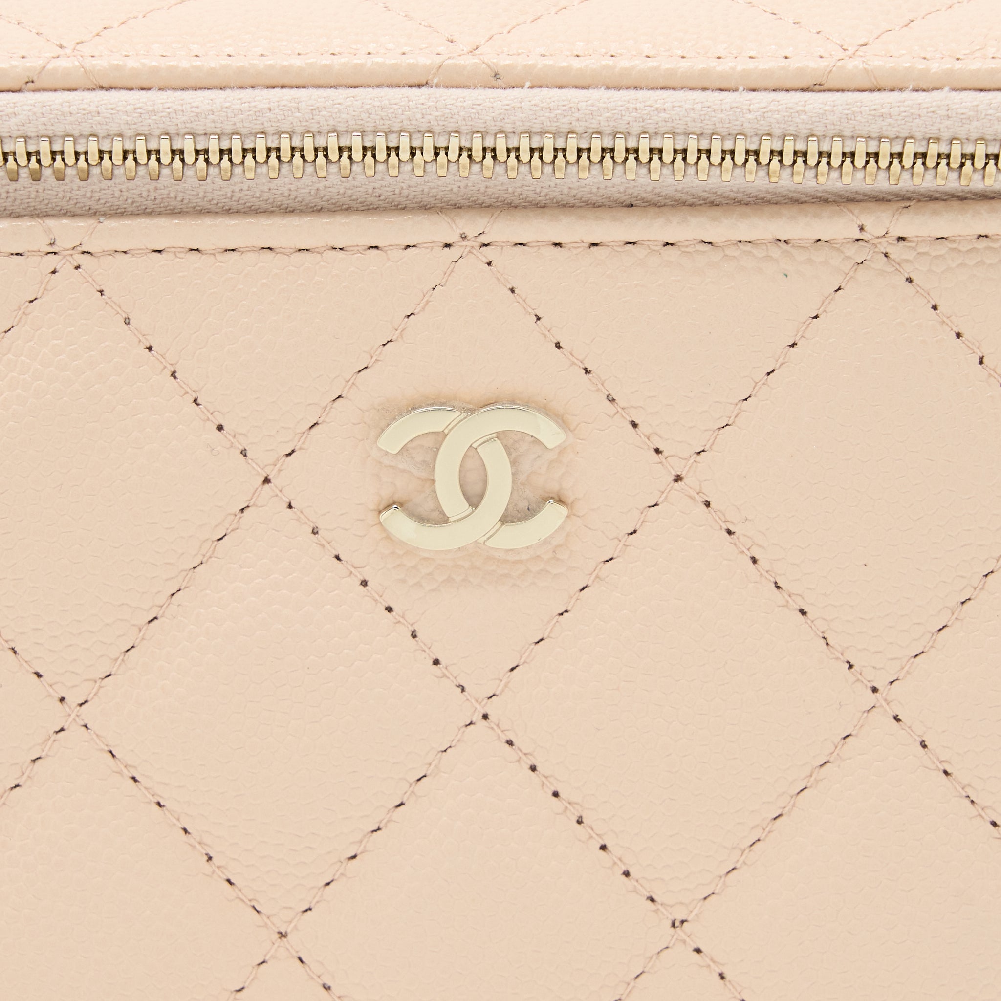 CHANEL LONG VANITY CASE CAVIAR LIGHT BEIGE LGHW