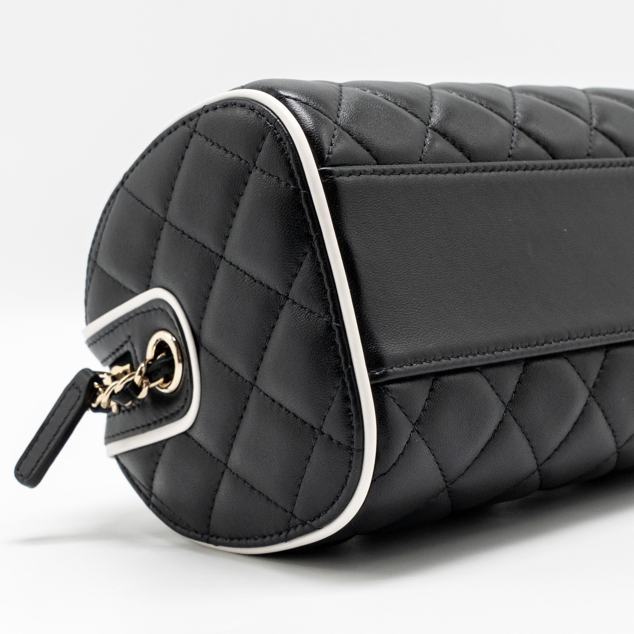 CHANEL 25P QUILTED BOWLING BAG LAMBSKIN BLACK LGHW (MICROCHIP)