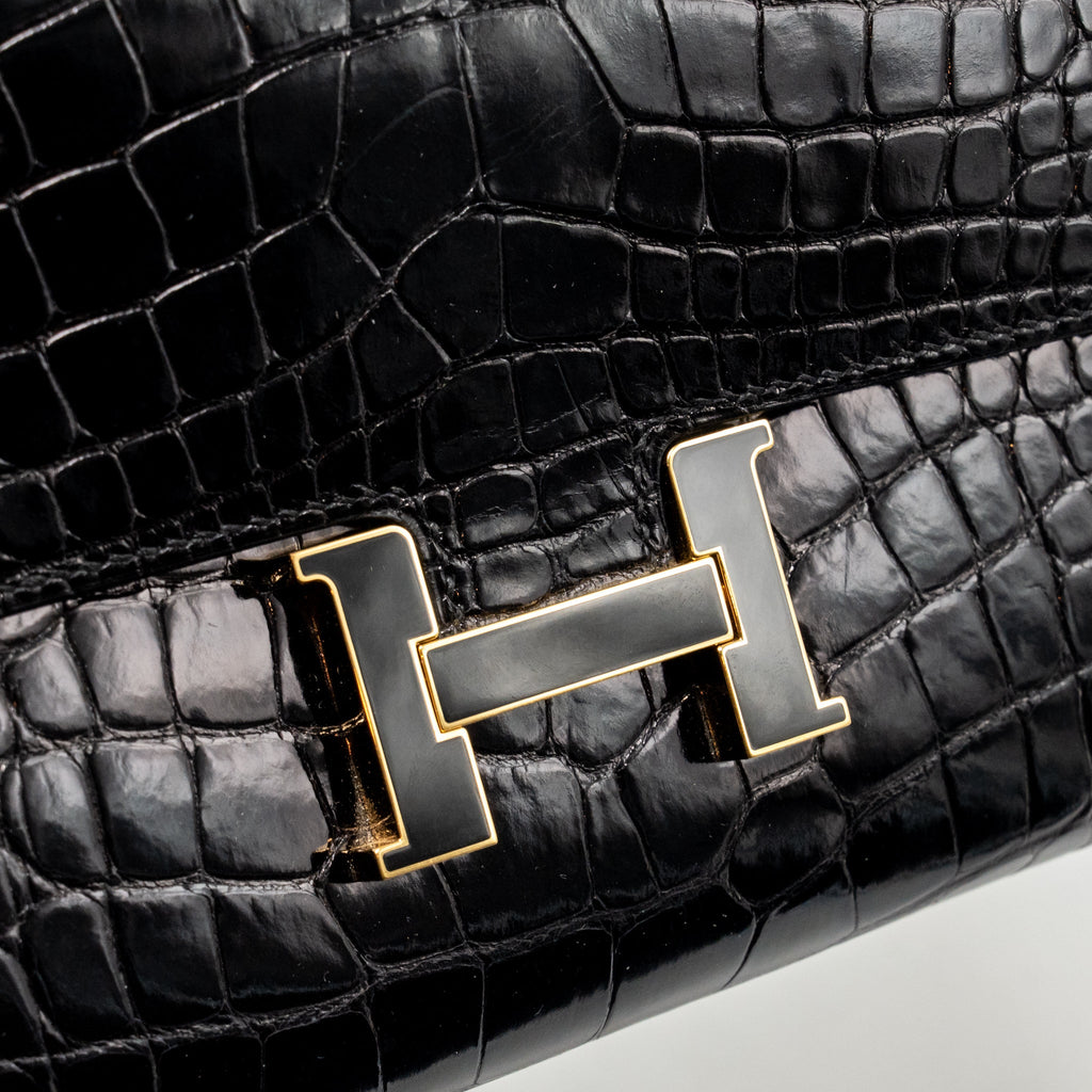 HERMES CONSTANCE TO GO ALLIGATOR MISSISSIPPIENSIS BLACK WITH BLACK HARDWARE