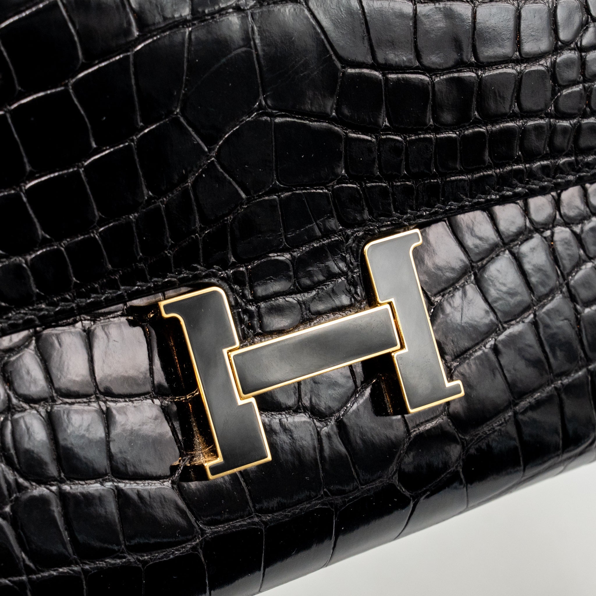 HERMES CONSTANCE TO GO ALLIGATOR MISSISSIPPIENSIS BLACK WITH BLACK HARDWARE