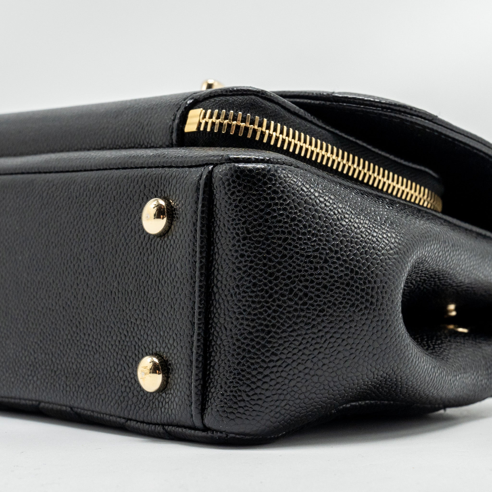 CHANEL SMALL BUSINESS AFFINITY CAVIAR BLACK LGHW