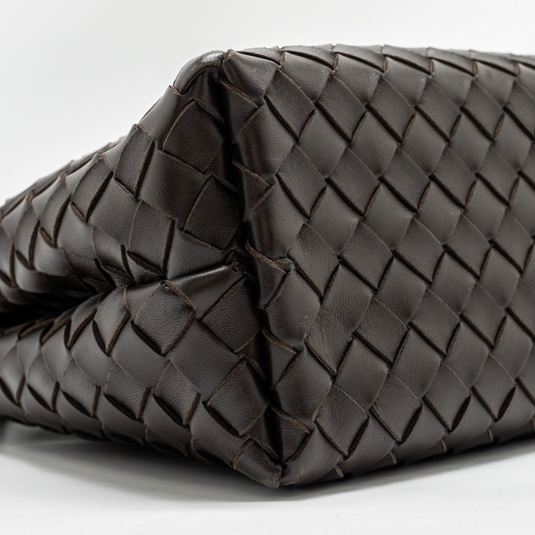 BOTTEGA VENETA MEDIUM ANDIAMO LAMBSKIN FONDANT GHW