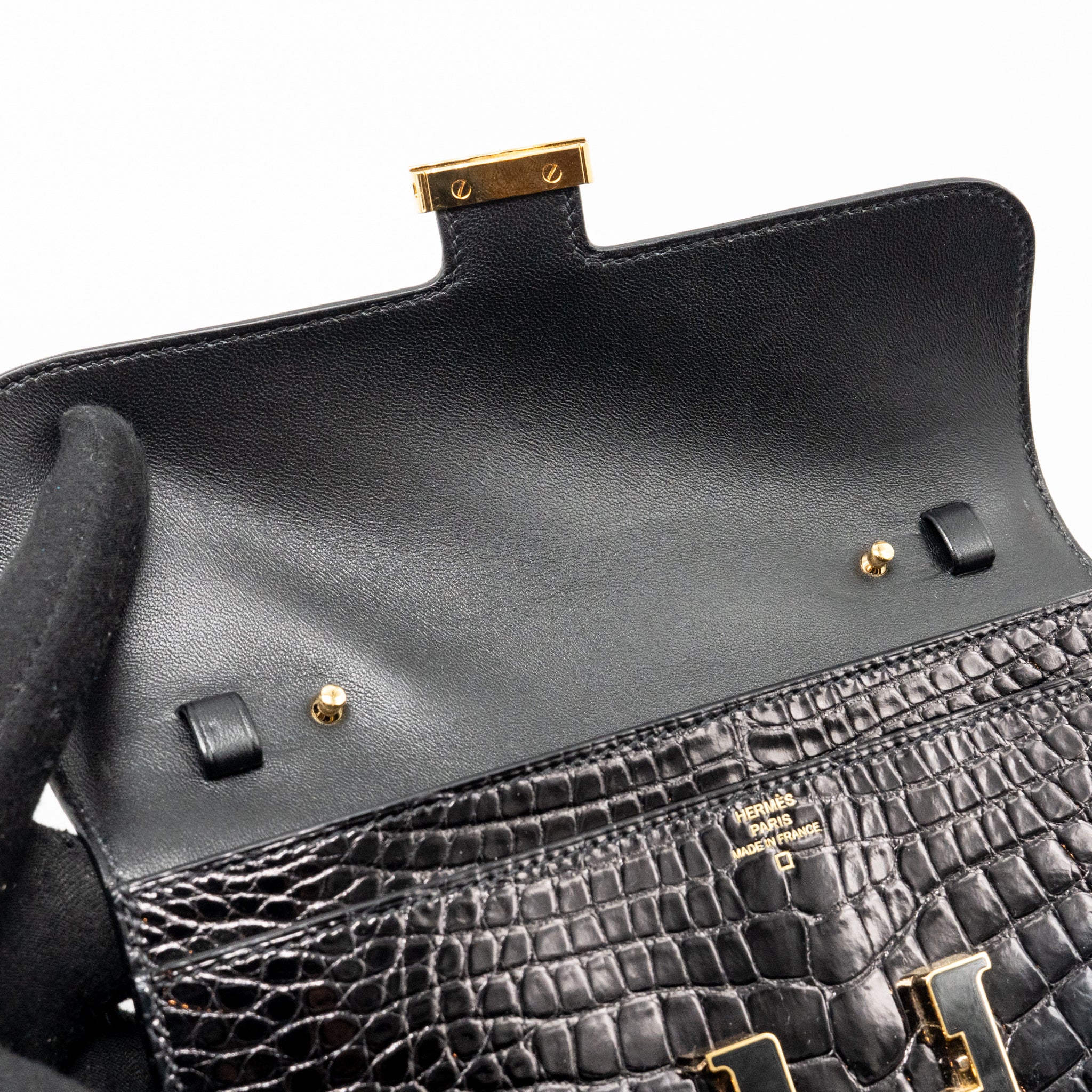 HERMES CONSTANCE TO GO ALLIGATOR MISSISSIPPIENSIS BLACK WITH BLACK HARDWARE