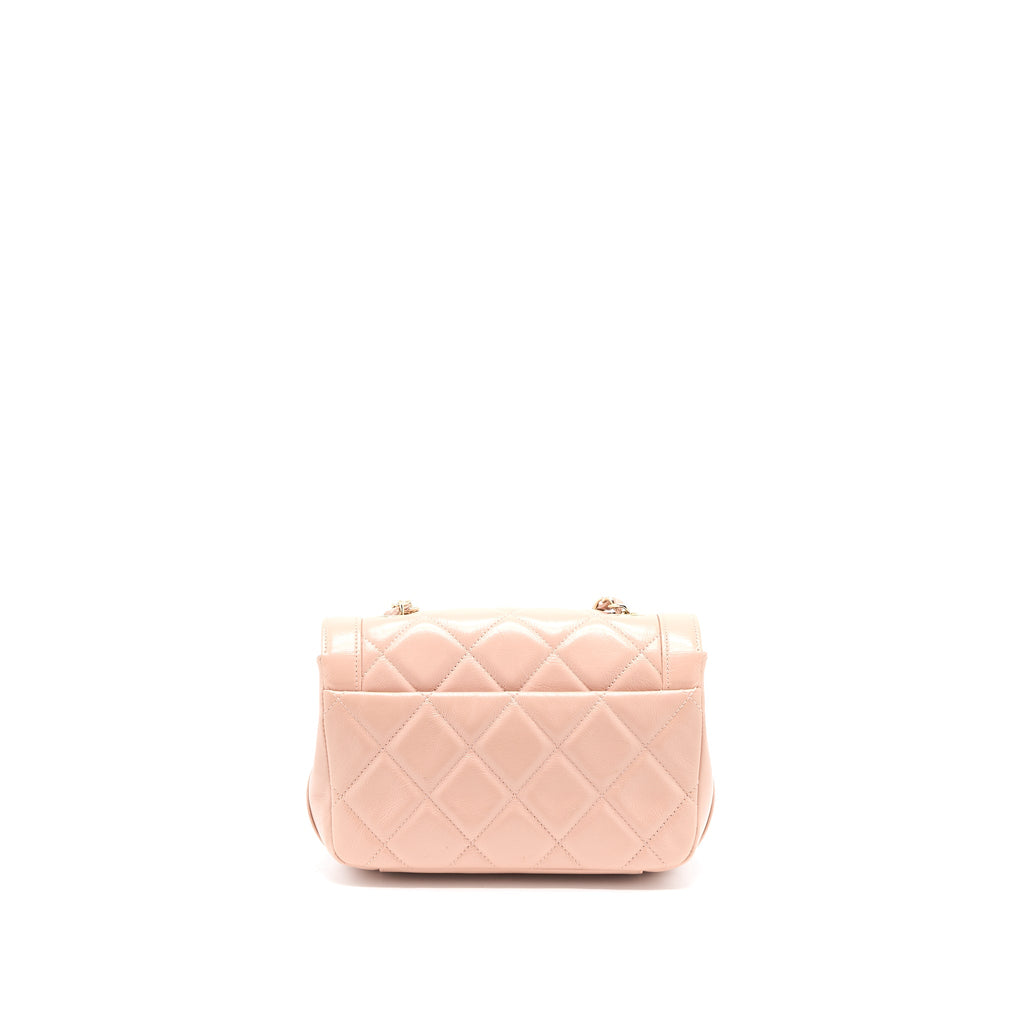 CHANEL SEASONAL FLAP BAG AGED CALFSKIN PINK LGHW