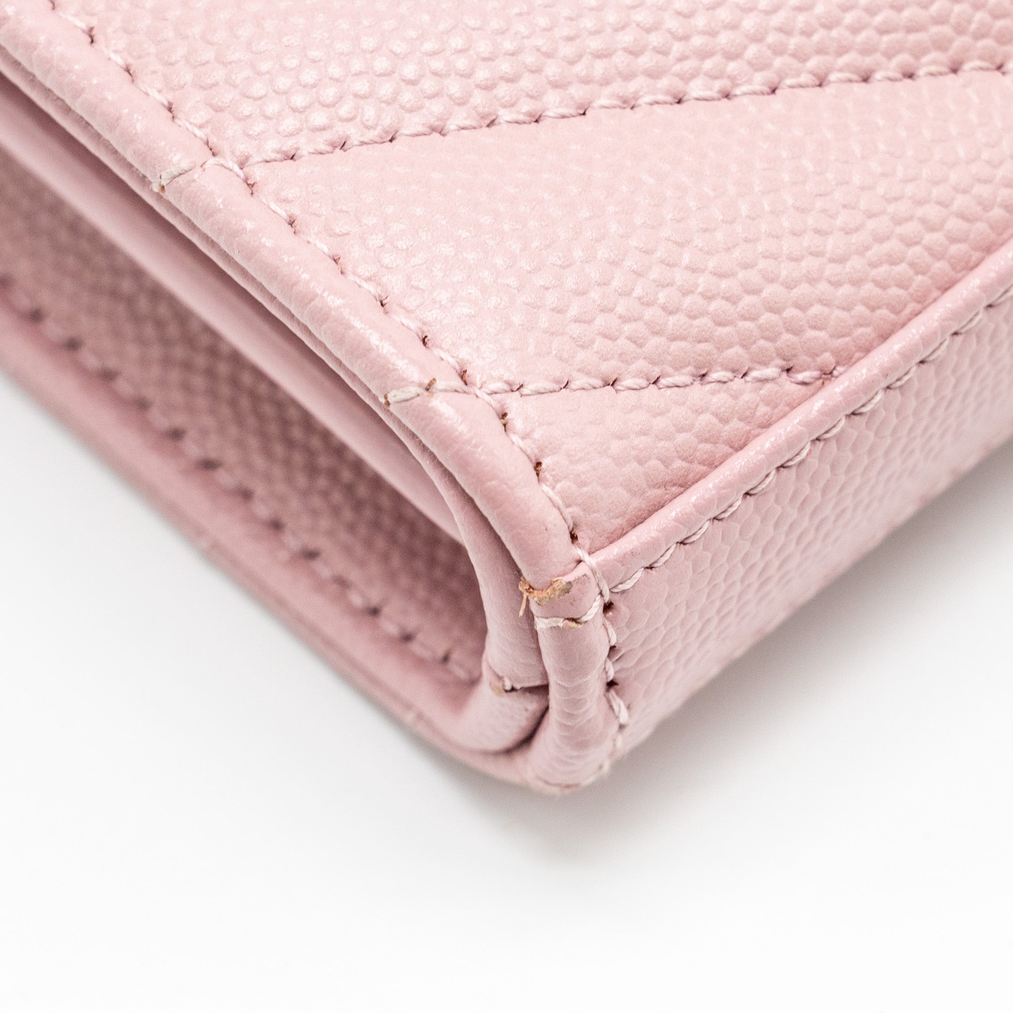 SAINT LAURENT / YSL CASSANDRE MATELASSE WALLET ON CHAIN GRAINED CALFSKIN PINK GHW