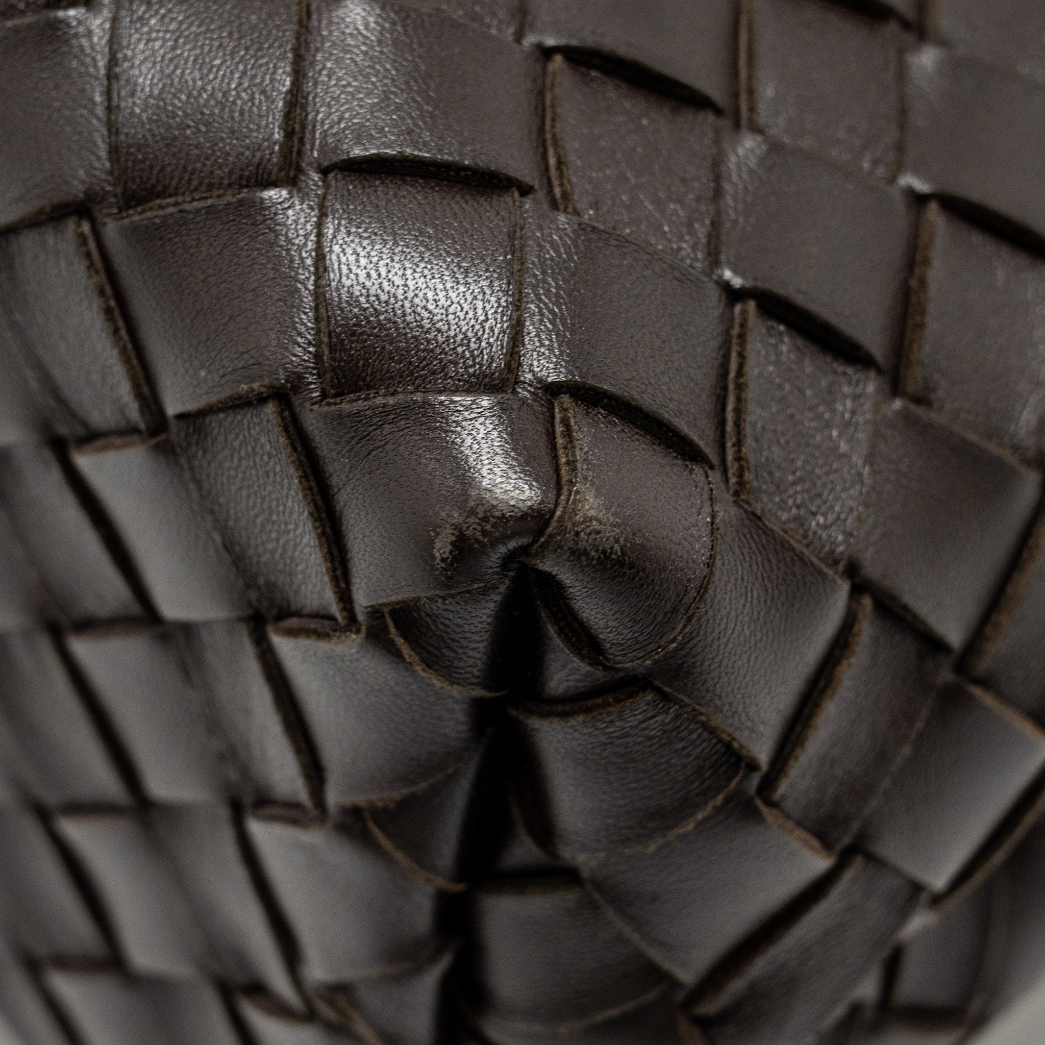 BOTTEGA VENETA MEDIUM ANDIAMO LAMBSKIN FONDANT GHW