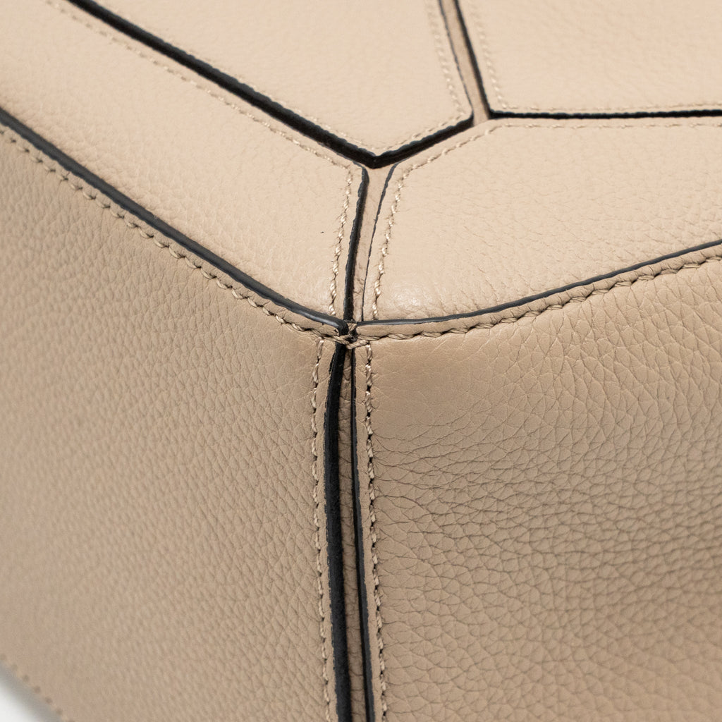 LOEWE SMALL PUZZLE BAG GRAINED CALFSKIN SAND GHW