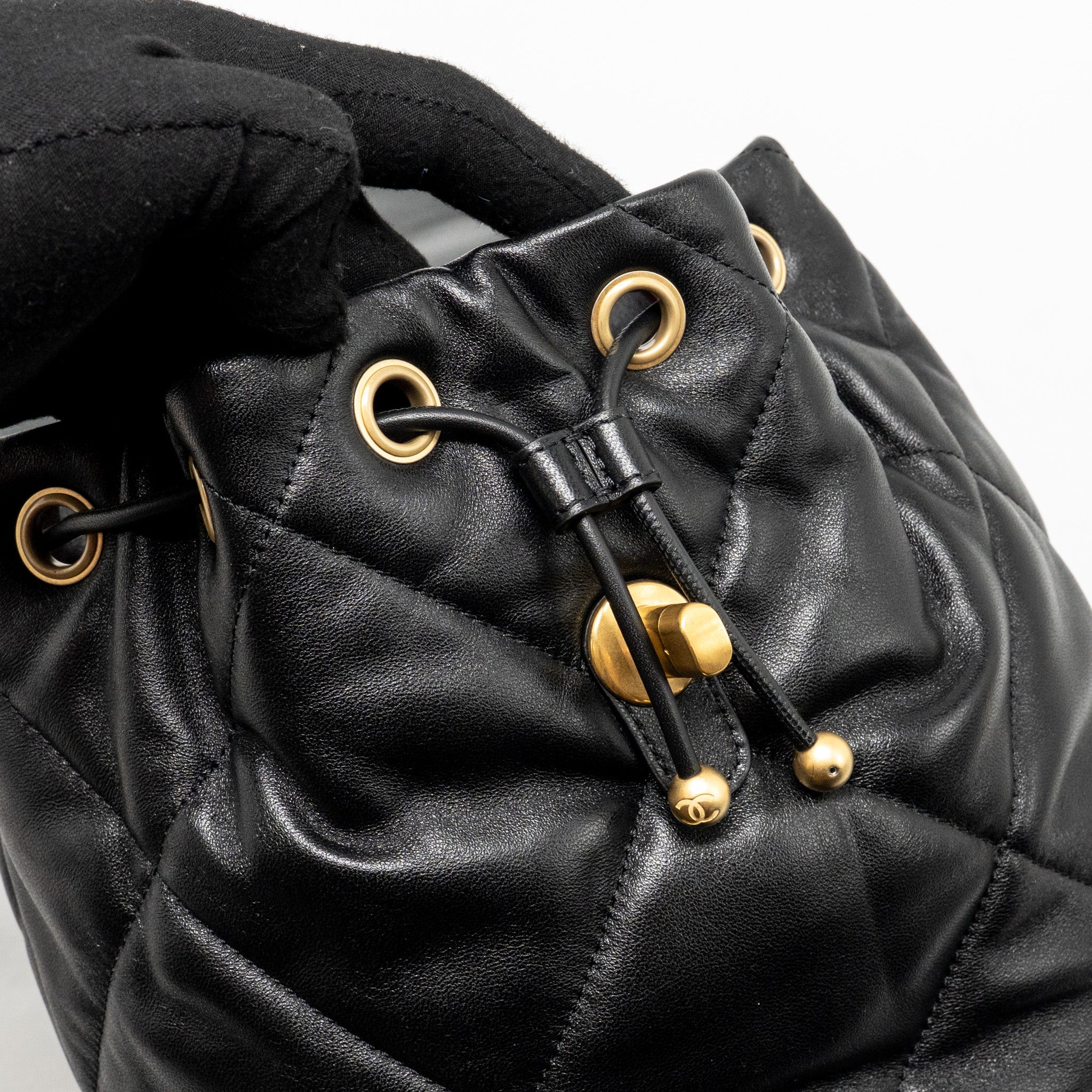 CHANEL 24C 19 BACKPACK LAMBSKIN BLACK MULTICOLOUR HARDWARE (MICROCHIP)