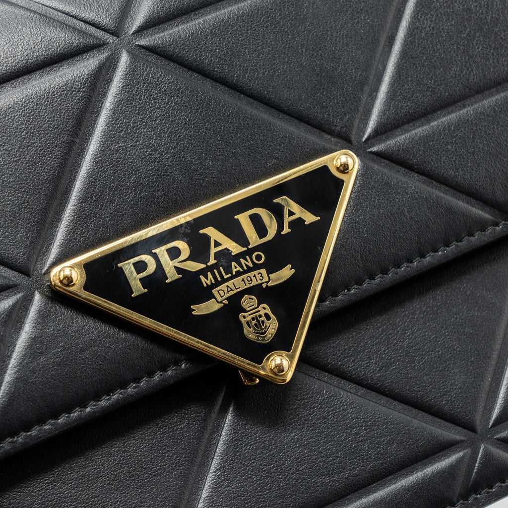 PRADA PATTINA IN PELLE CALFSKIN BLACK GHW