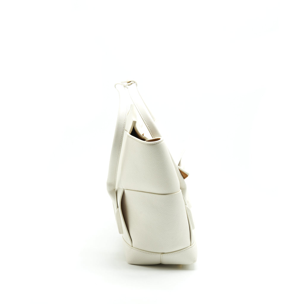 BOTTEGA VENETA  MEDIUM ARCO BAG WHITE