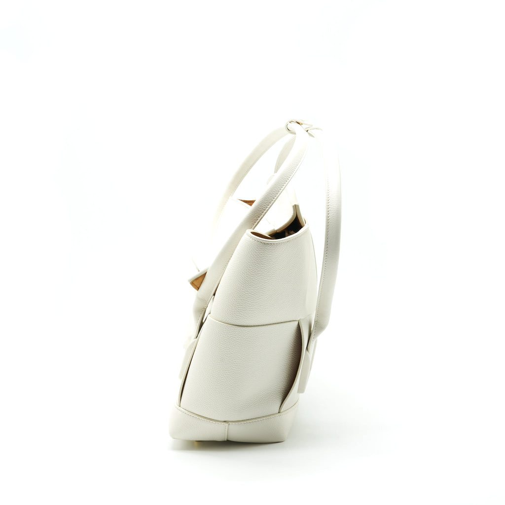 BOTTEGA VENETA  MEDIUM ARCO BAG WHITE