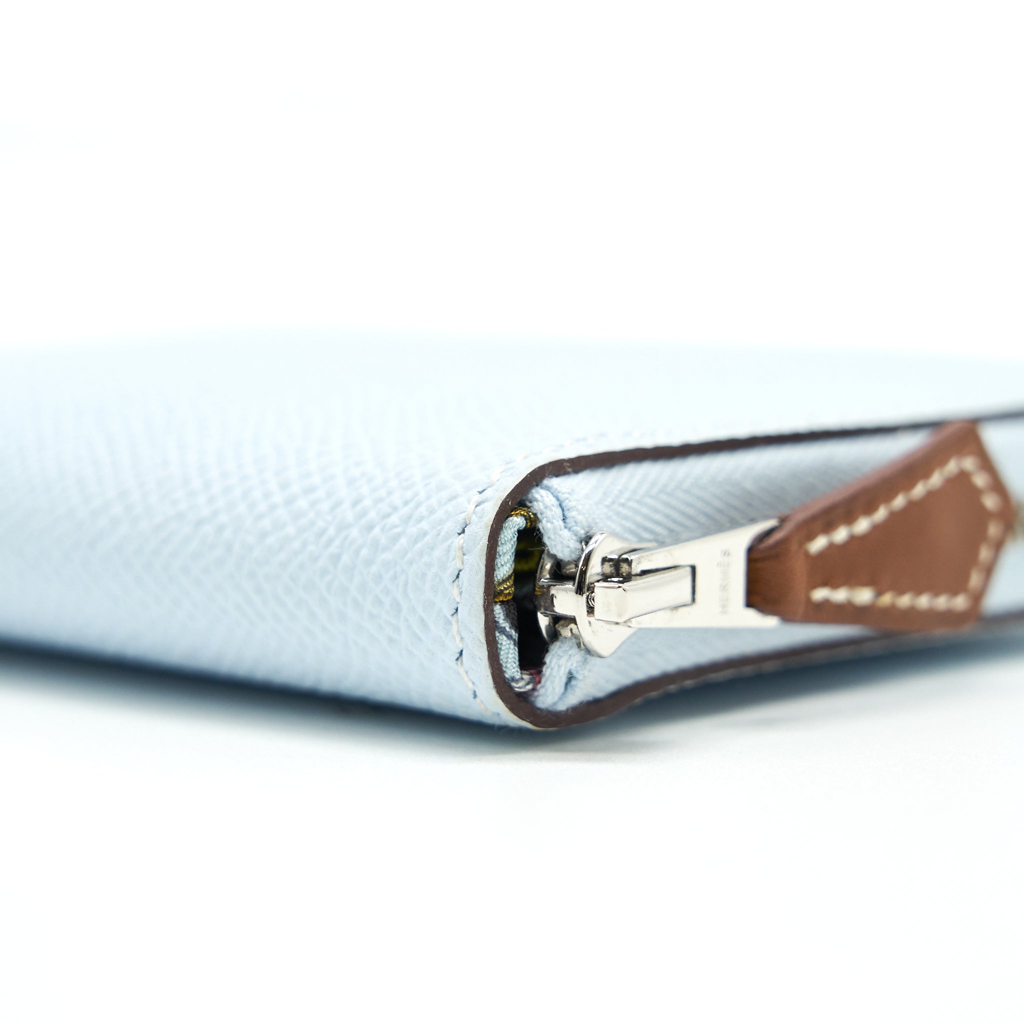 HERMES SILK IN COMPACT WALLET