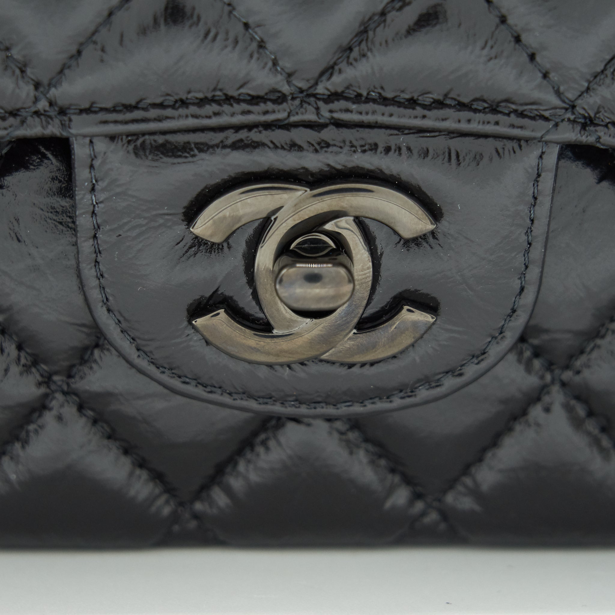 CHANEL MEDIUM CLASSIC DOUBLE FLAP BAG SHINY CRUMPLED CALFSKIN