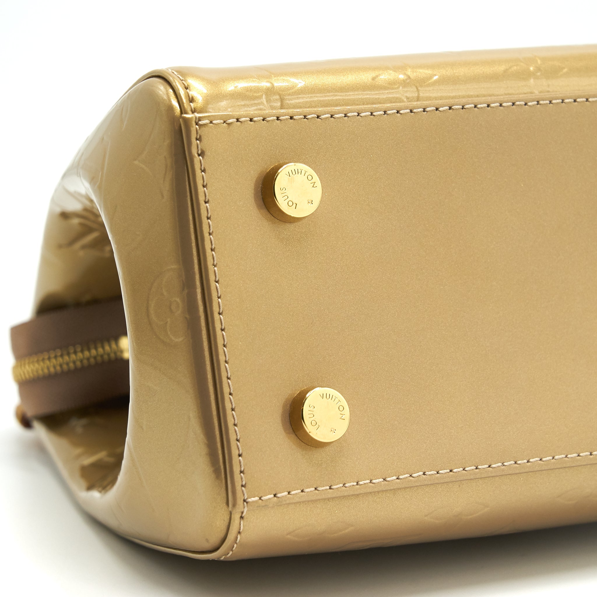 LOUIS VUITTON VERNIS BREA MM BEIGE POUDRE