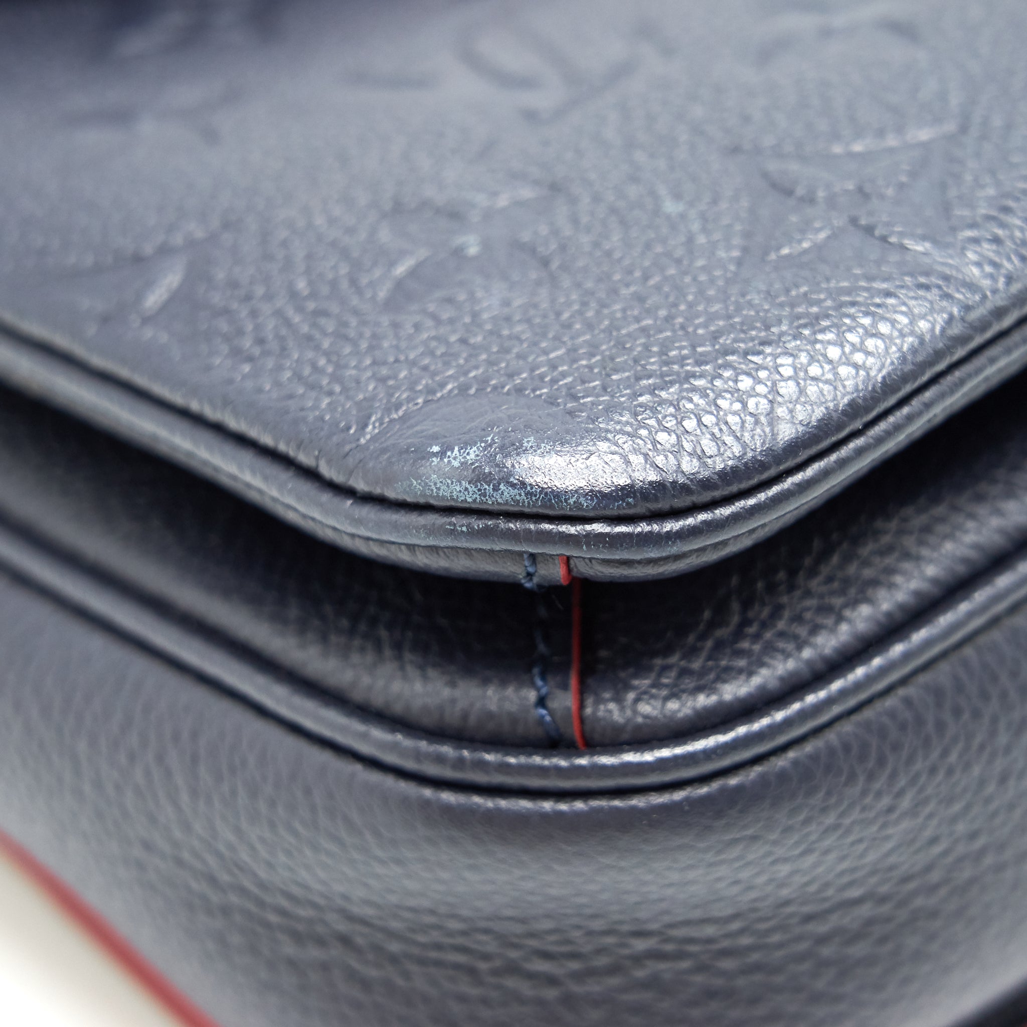 LOUIS VUITTON POCHETTE METIS MONOGRAM EMPREINTE LEATHER MARINE ROUGE